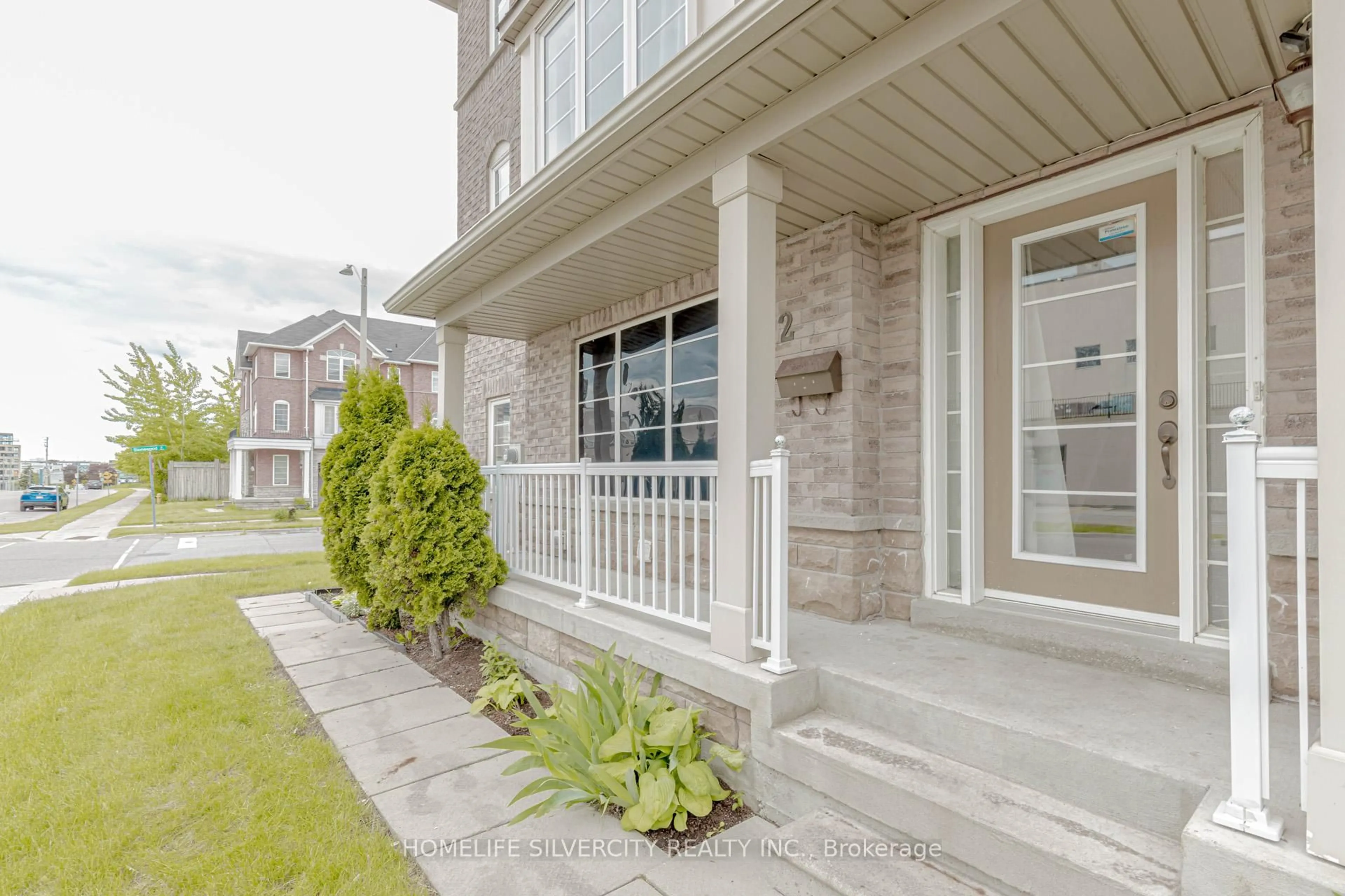 Unknown for 2 Stonewood St, Ajax Ontario L1S 0B2