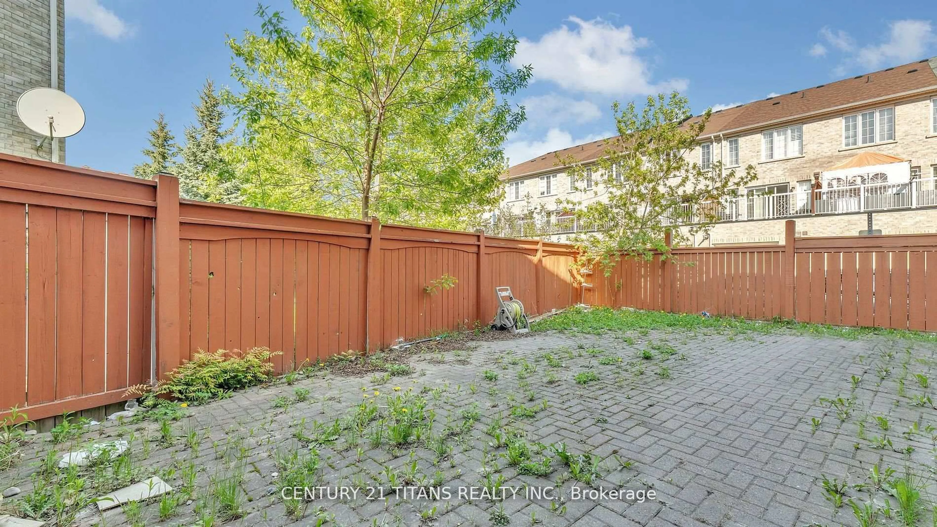 Patio, street for 55 Wilkes Cres, Toronto Ontario M1L 0B4
