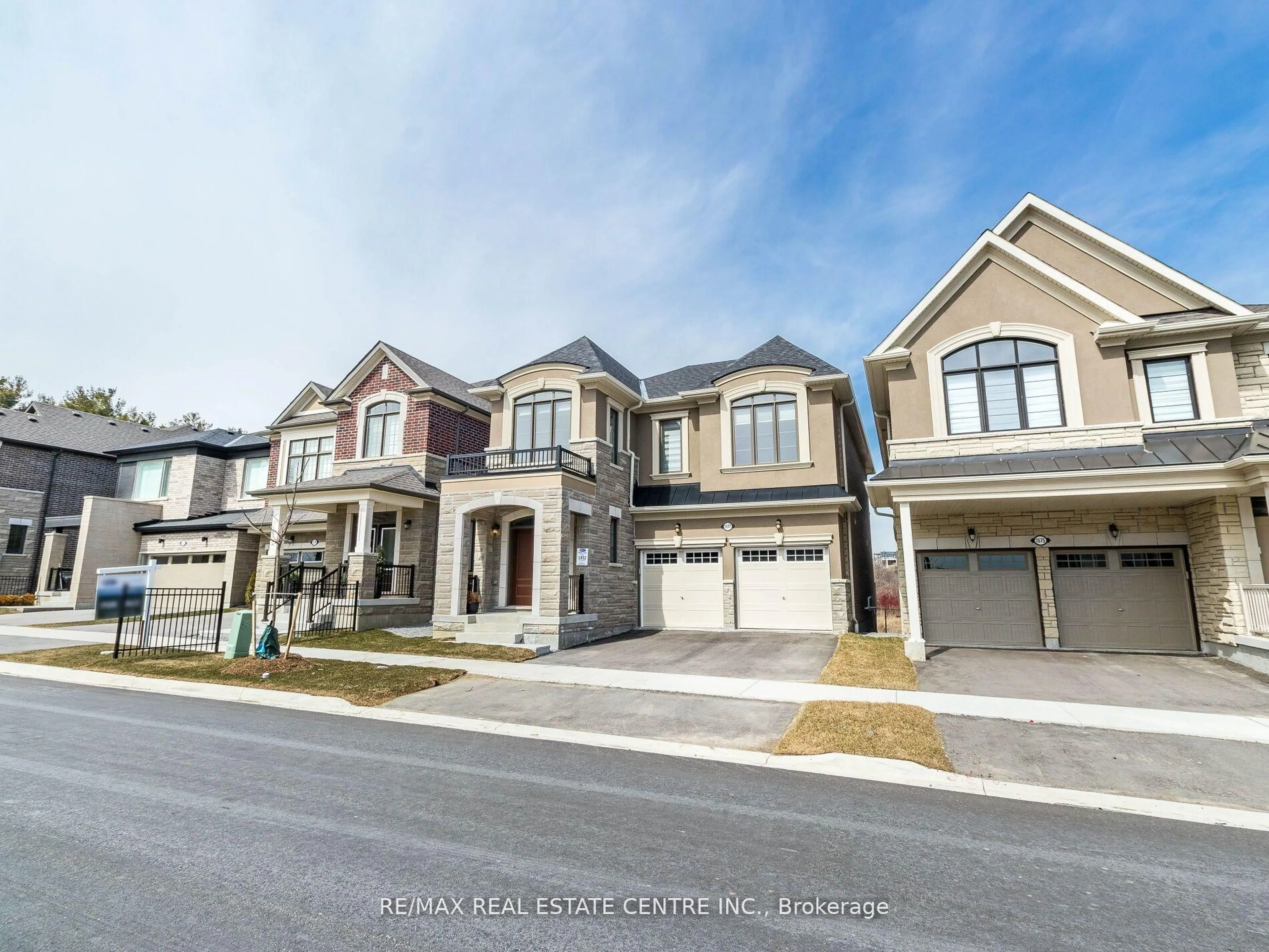 Home with brick exterior material, street for 1577 Scarlett Tr, Pickering Ontario L0H 1J0