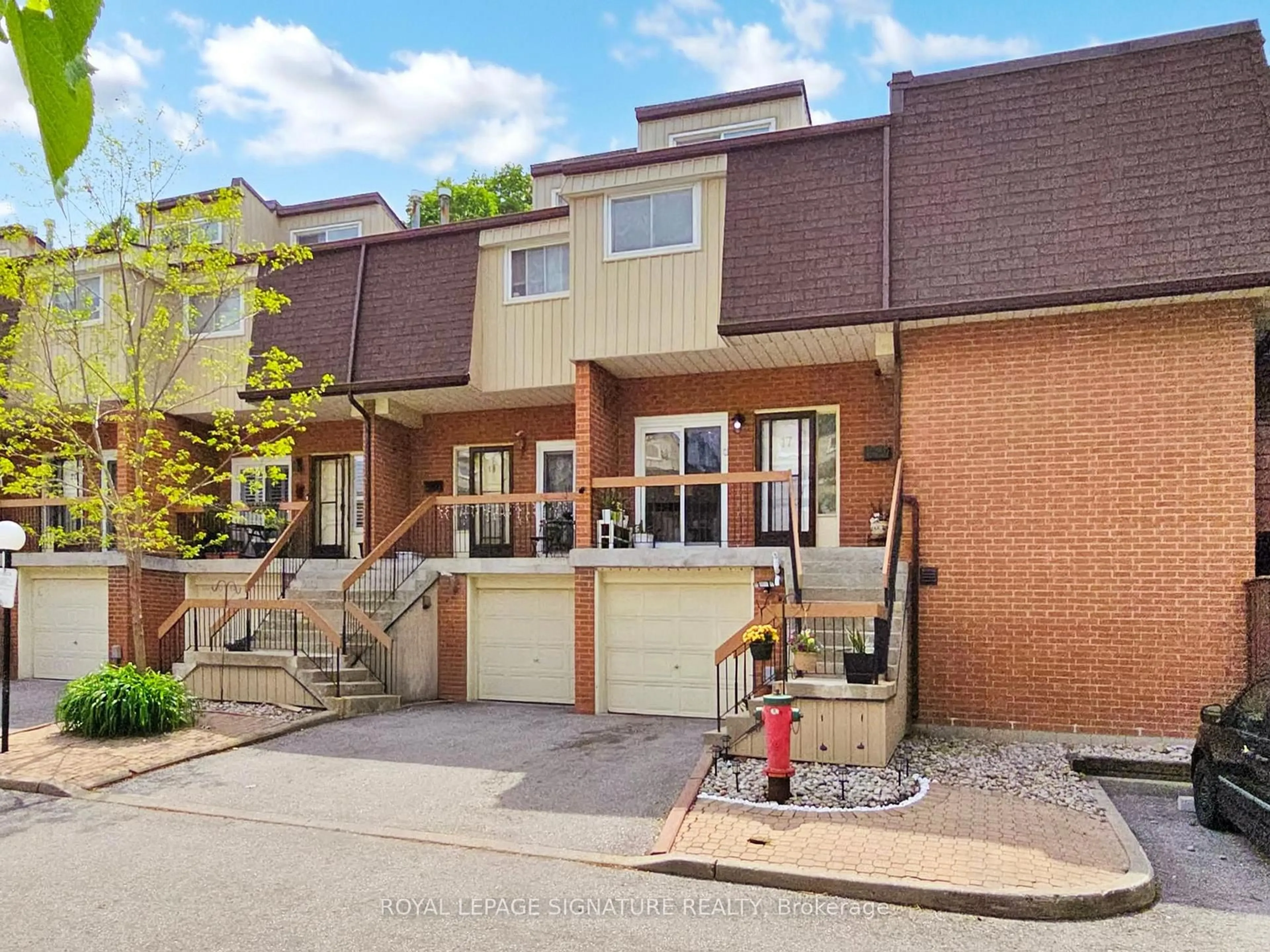Unknown for 152 Homestead Rd #17, Toronto Ontario M1E 3S5