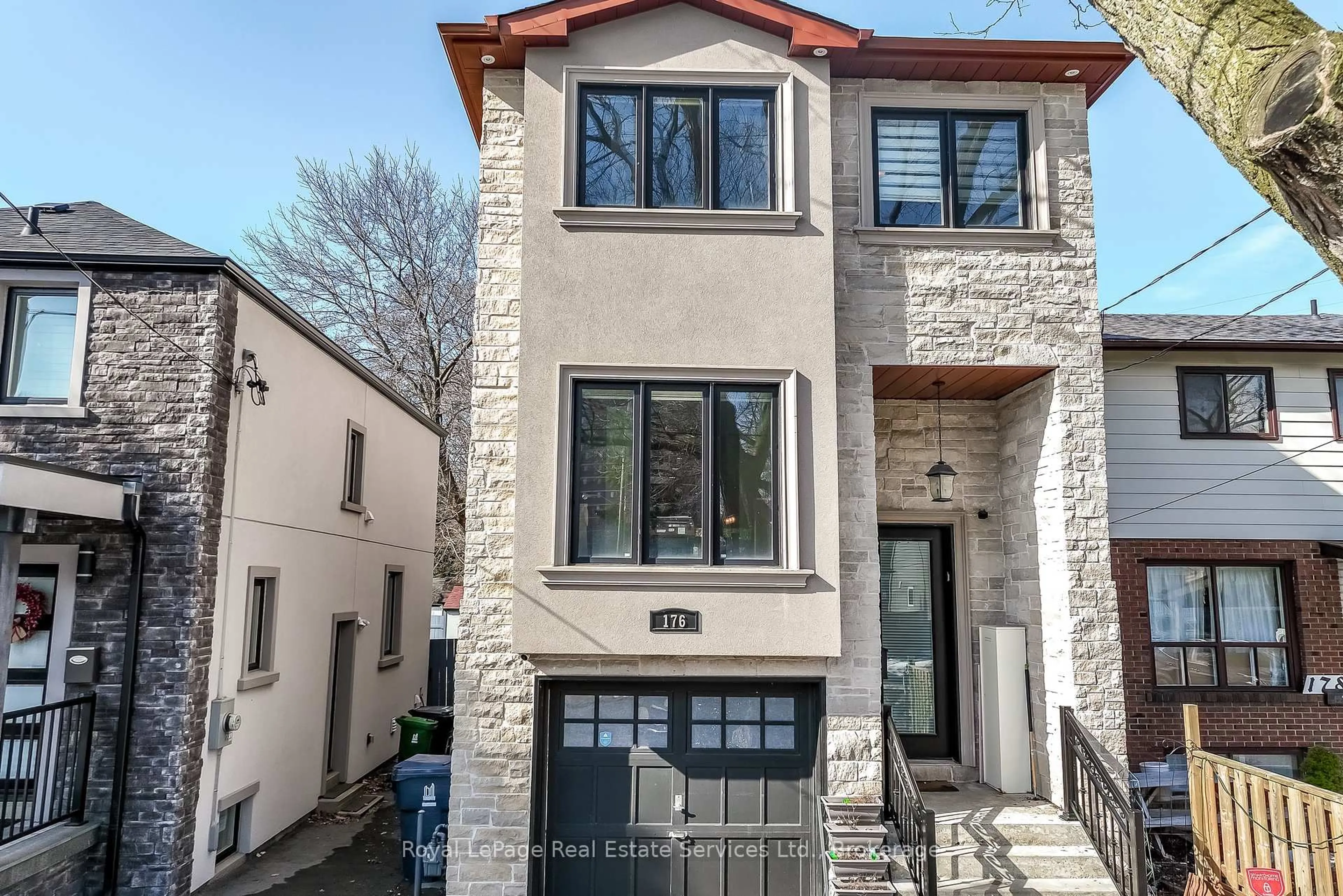 Home with brick exterior material, street for 176 Leyton Ave, Toronto Ontario M1L 3V6