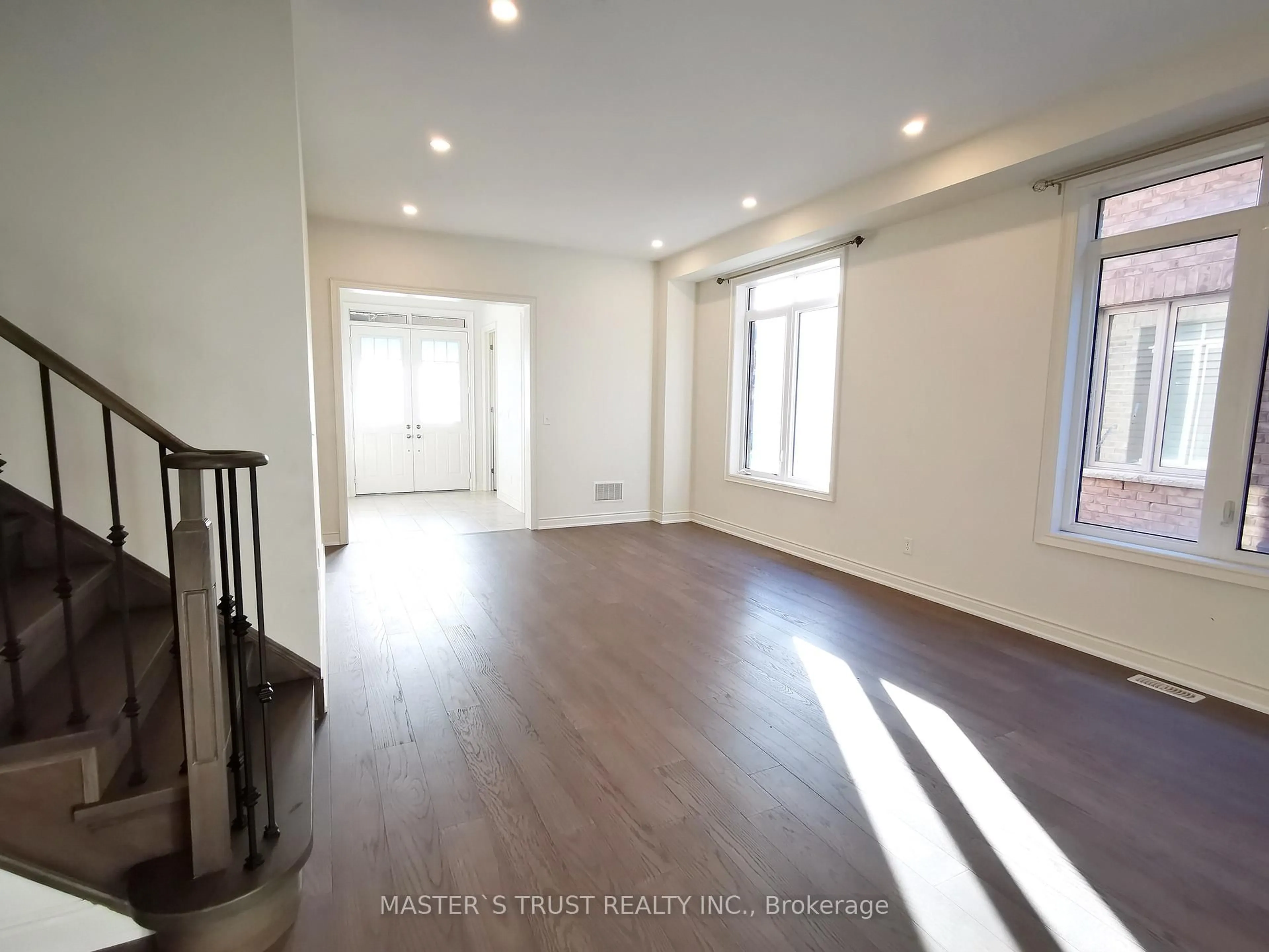 A pic of a room for 2529 Stallion Dr, Oshawa Ontario L1L 0M3