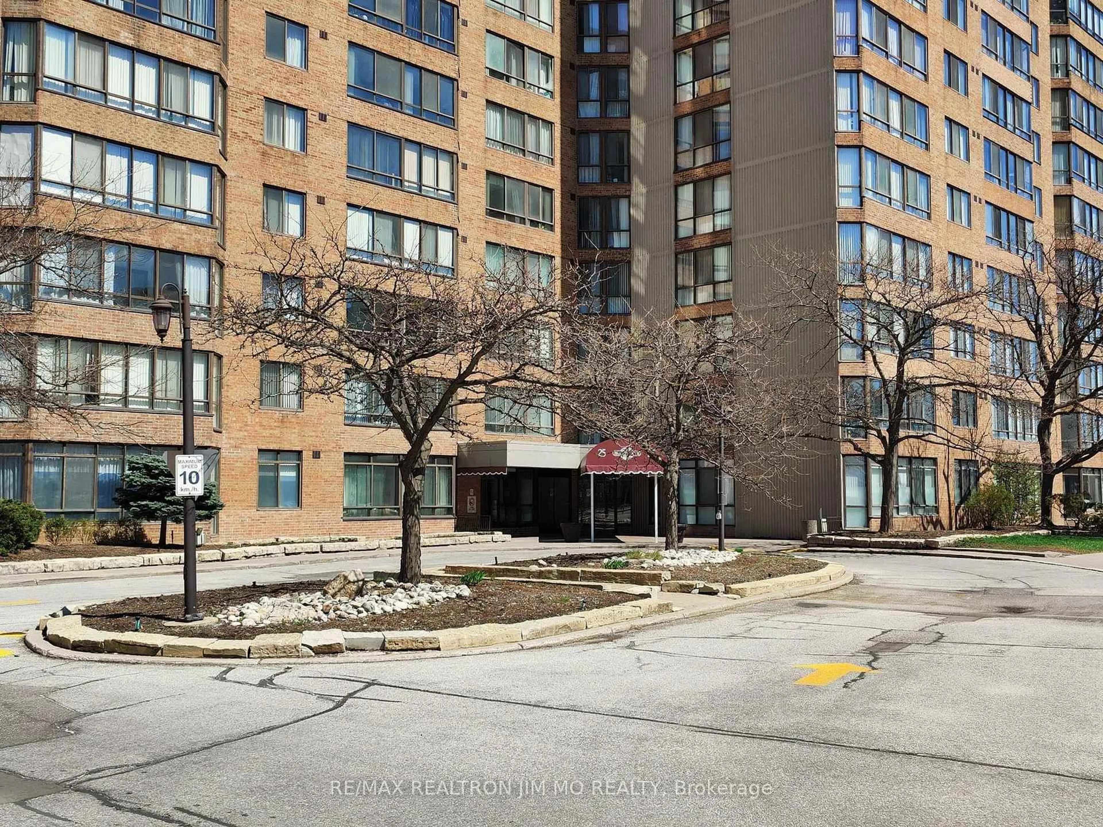 Unknown for 25 Bamburgh Circ #330, Toronto Ontario M1W 3W2
