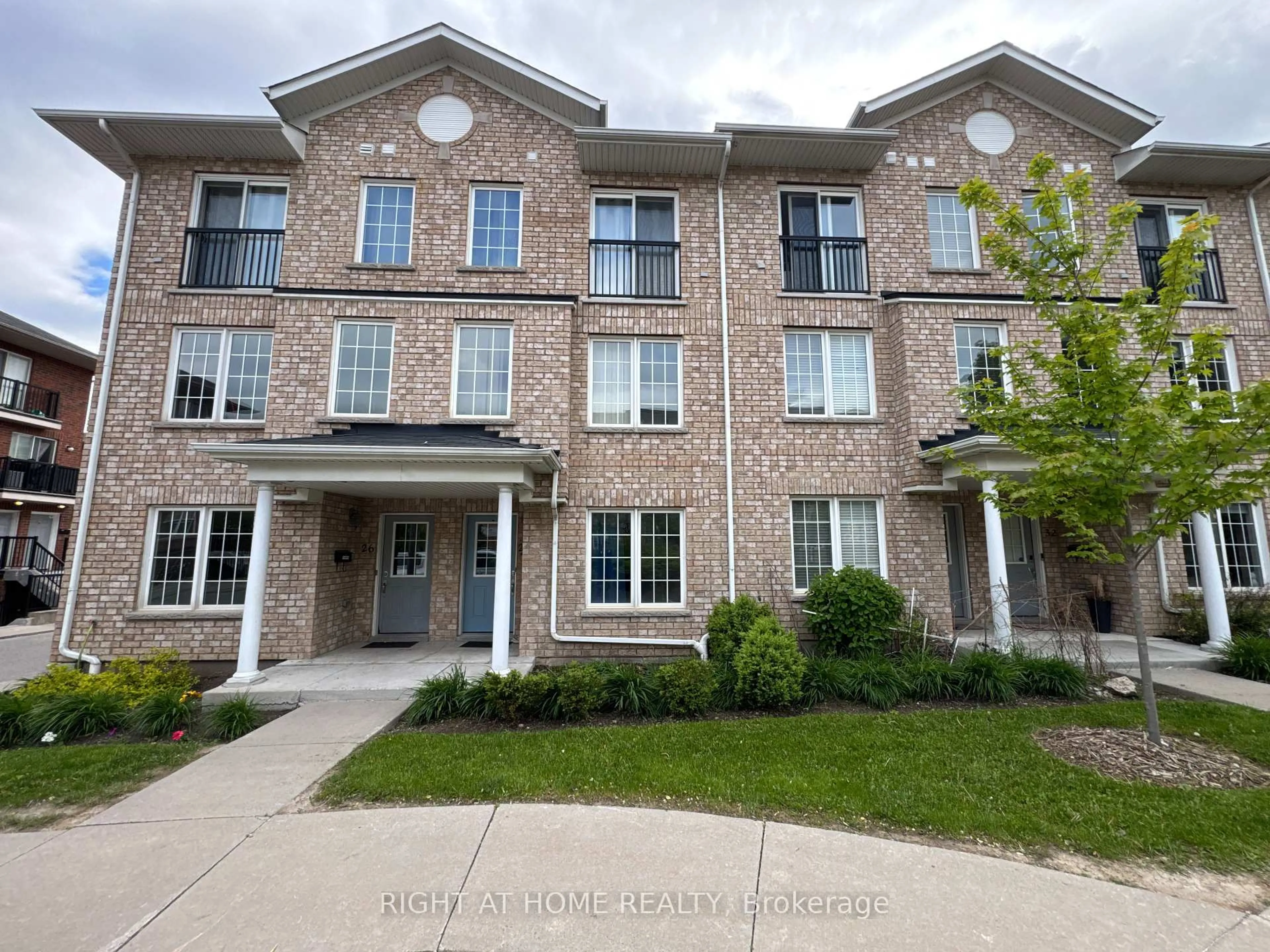 Unknown for 28 Strangford Lane, Toronto Ontario M1L 0E4