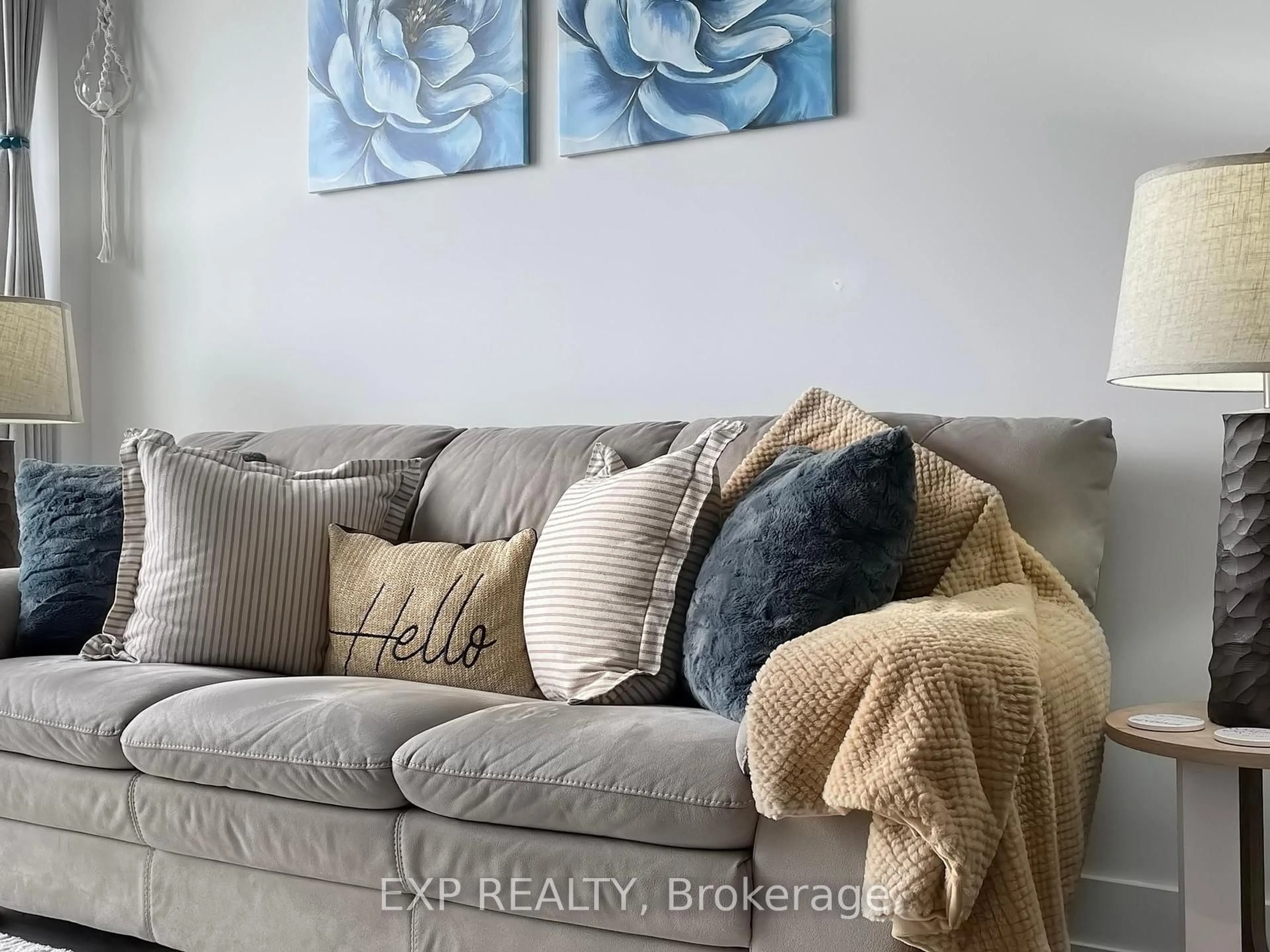 Living room with furniture, unknown for 2550 SIMCOE St #712, Oshawa Ontario L1L 0R5