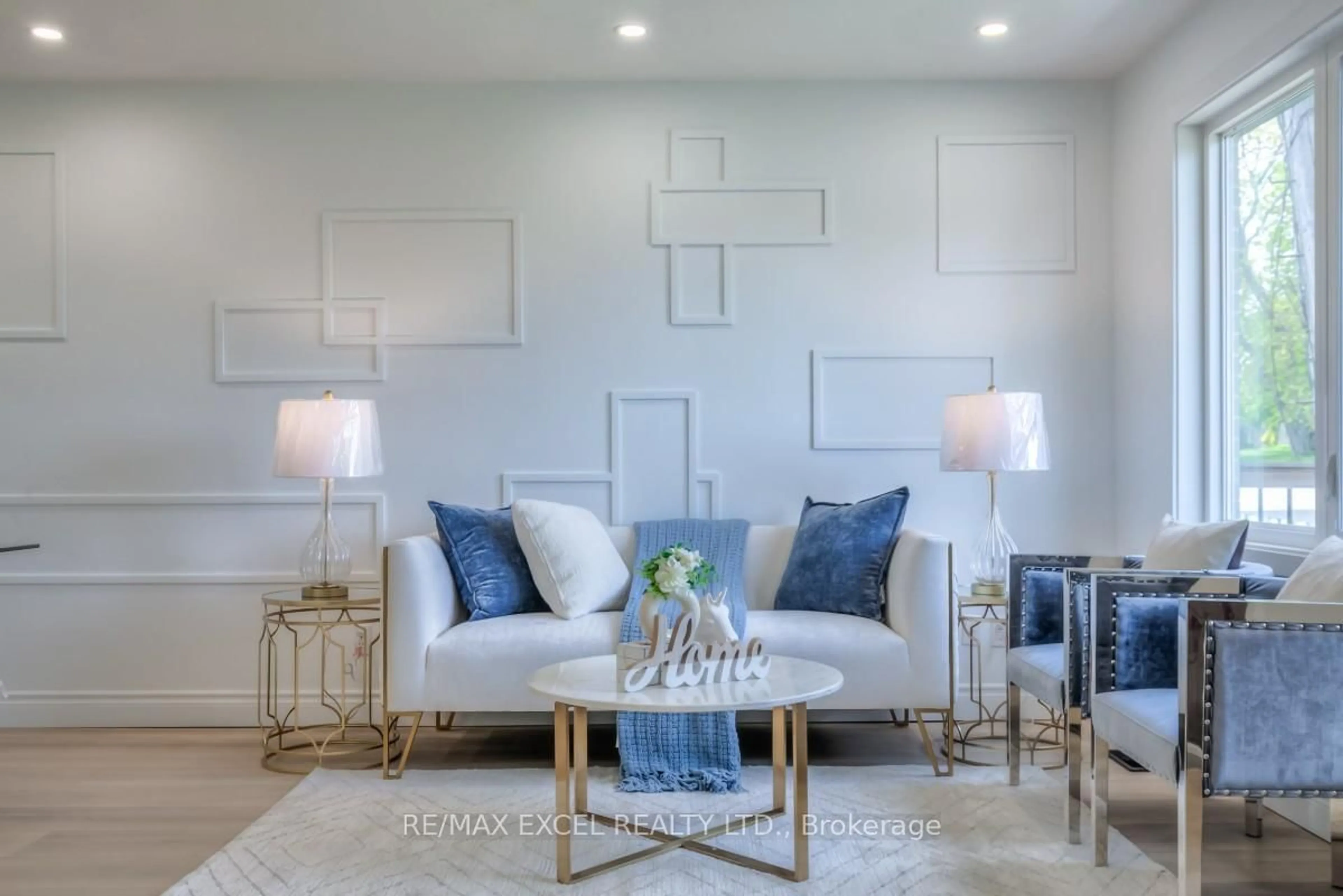 Living room with furniture, ceramic/tile floor for 663 Lakeview Ave, Oshawa Ontario L1J 1B2
