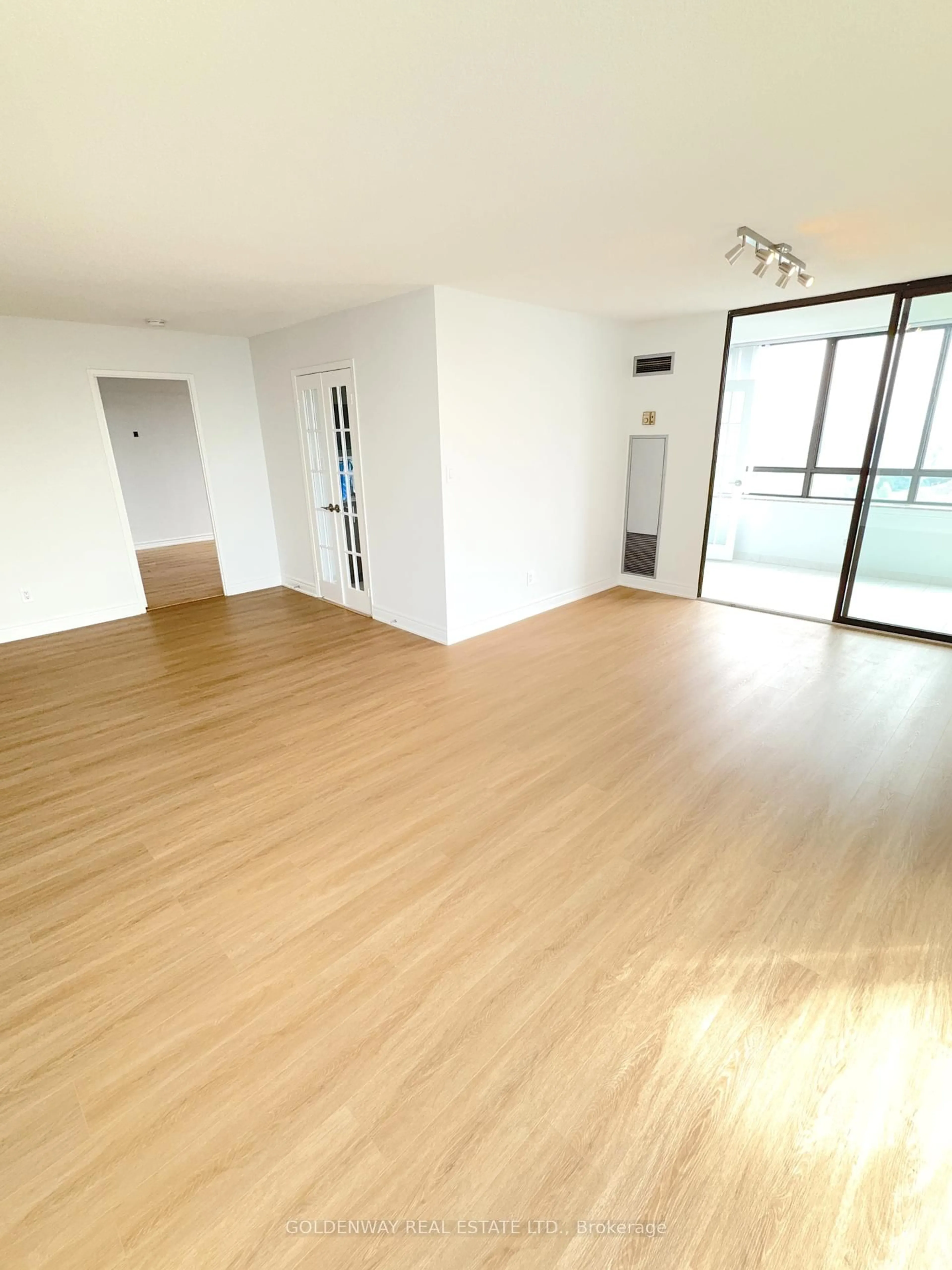 A pic of a room for 75 Bamburgh Circ #2024, Toronto Ontario M1W 3W1