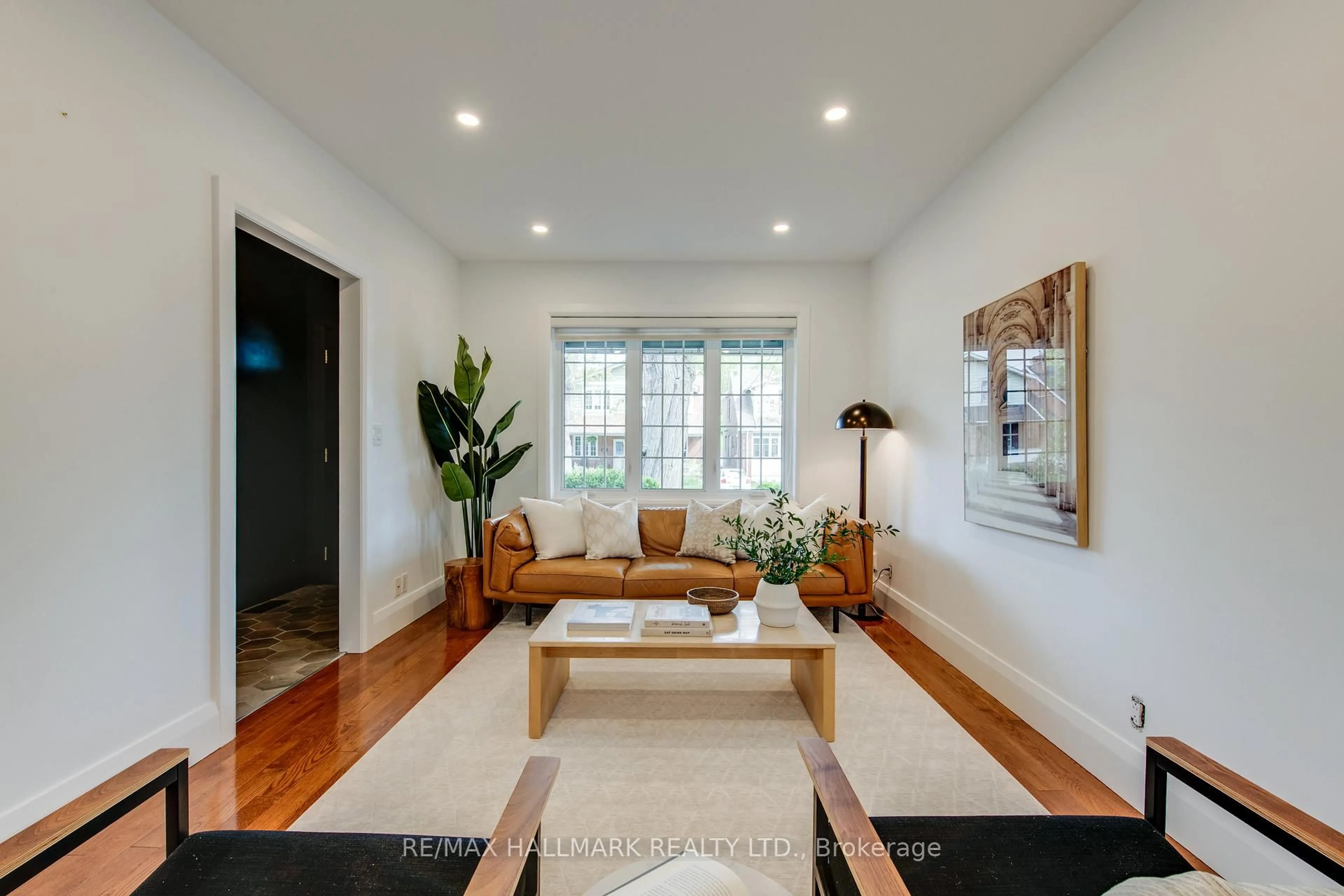 Living room with furniture, unknown for 93 Wolverleigh Blvd, Toronto Ontario M4J 1R8