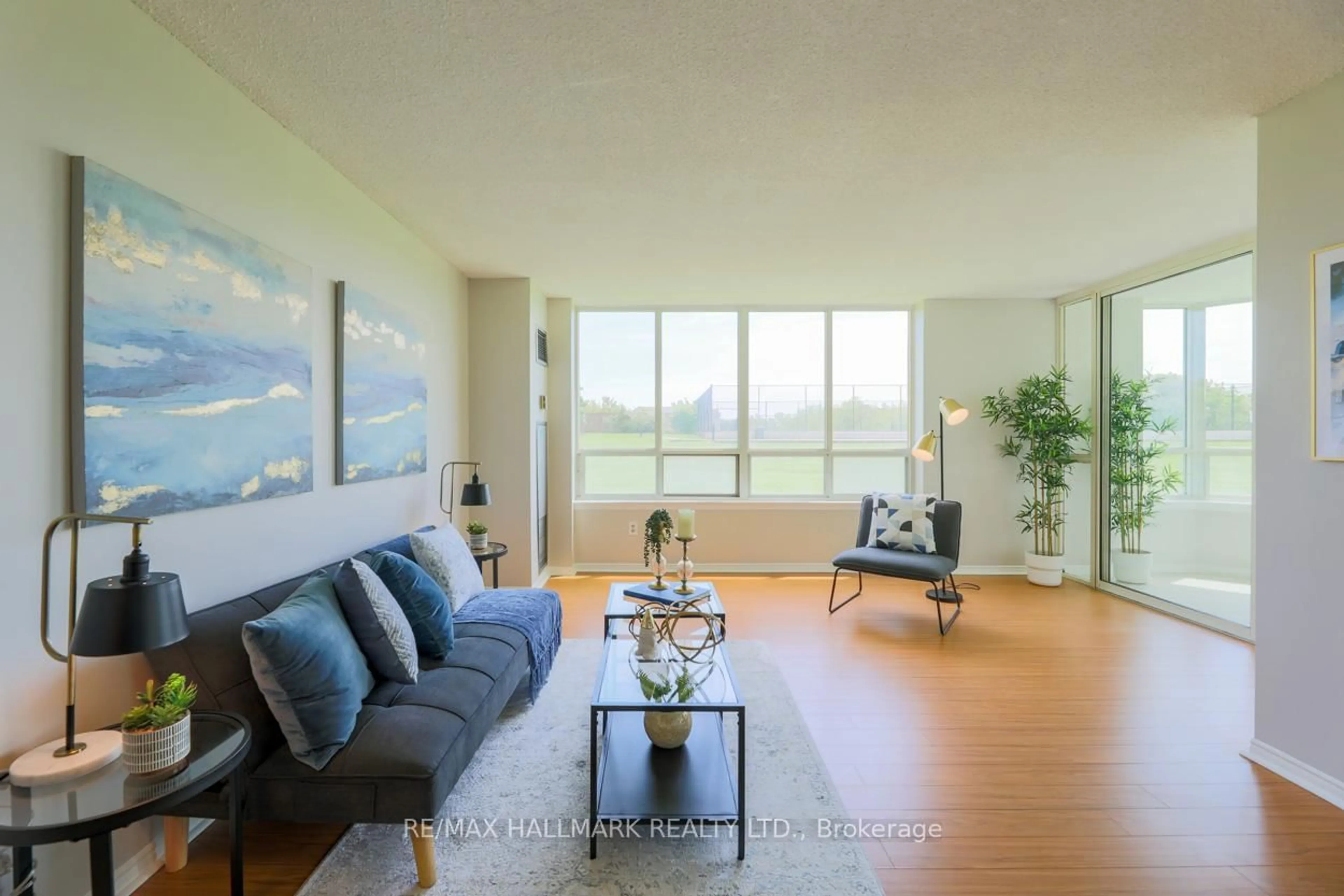 Living room with furniture, unknown for 3 Greystone Walk Dr #329, Toronto Ontario M1K 5J4