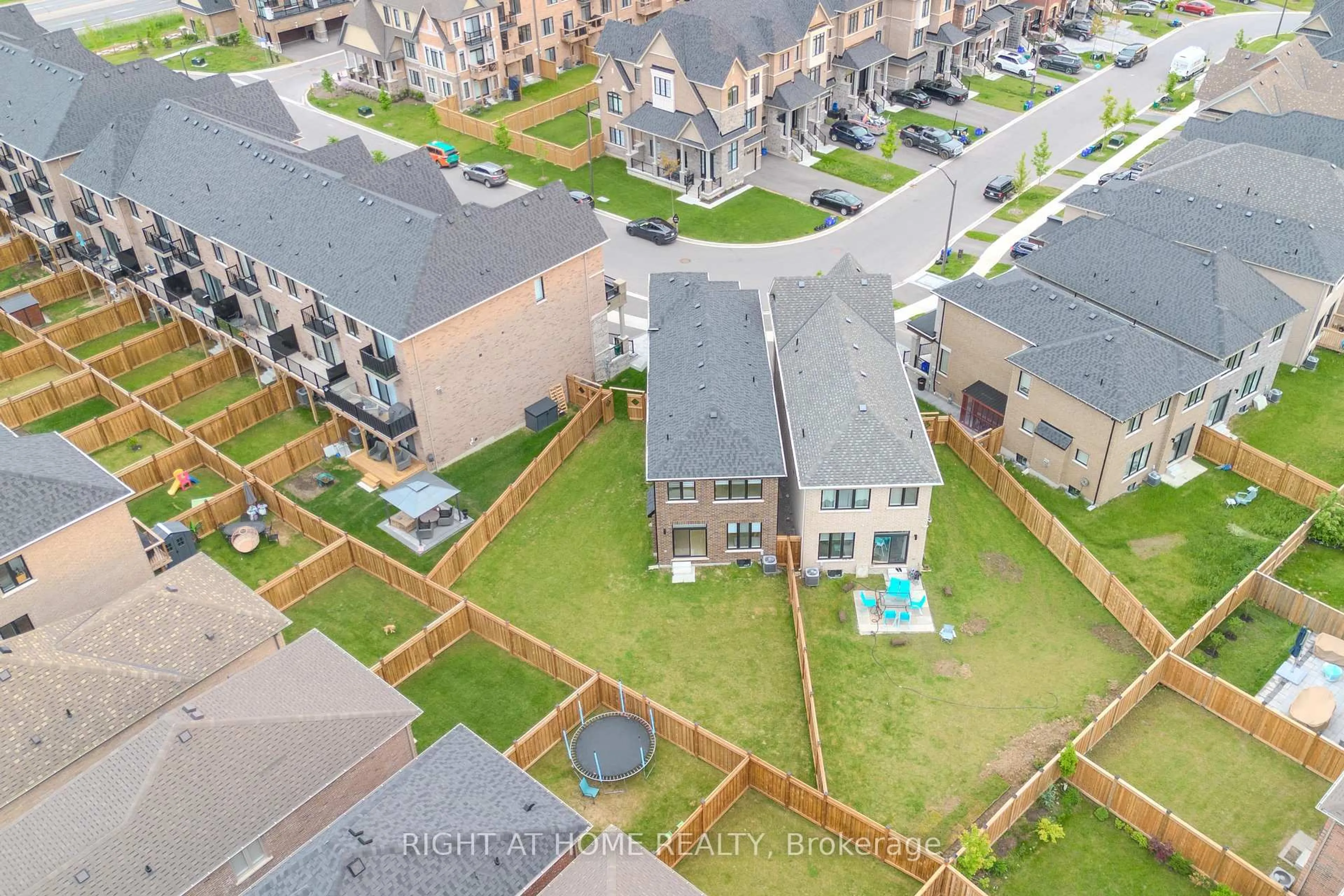 A pic from outside/outdoor area/front of a property/back of a property/a pic from drone, city buildings view from balcony for 51 Dorian Dr, Whitby Ontario L1P 0L6