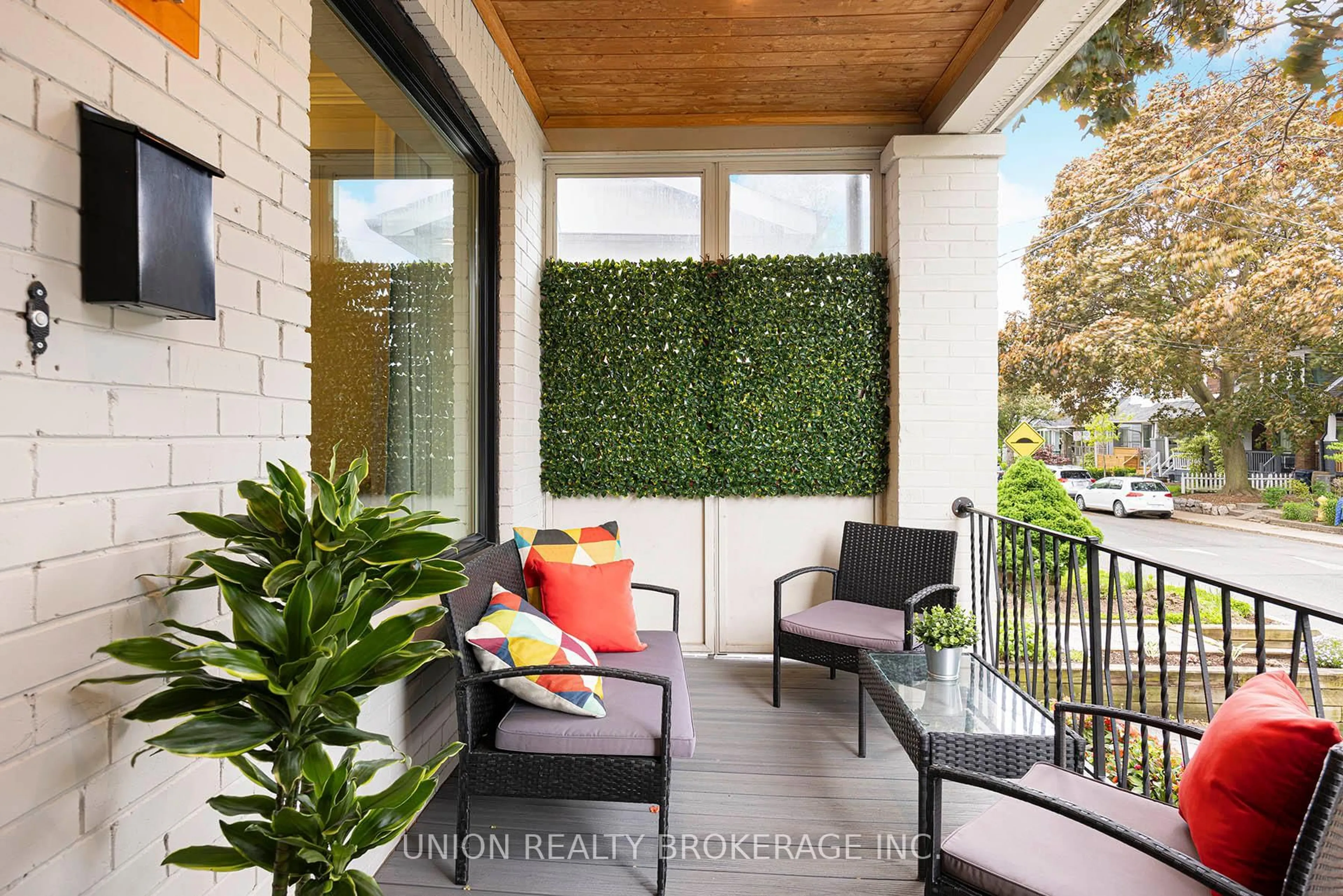 Patio, street for 141 Bastedo Ave, Toronto Ontario M4C 3N2