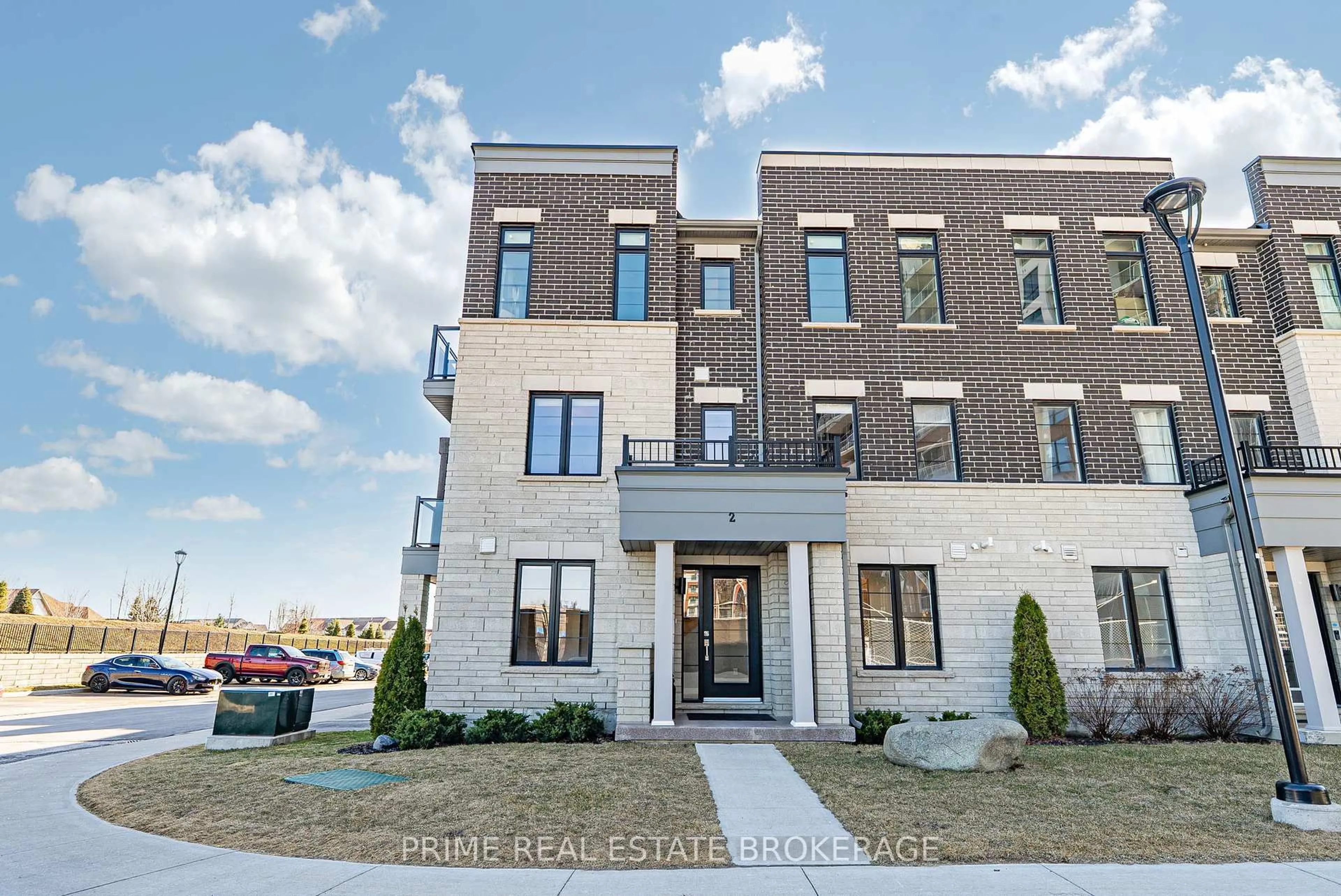 Home with brick exterior material, building for 2 King William Way, Clarington Ontario L1C 7E8