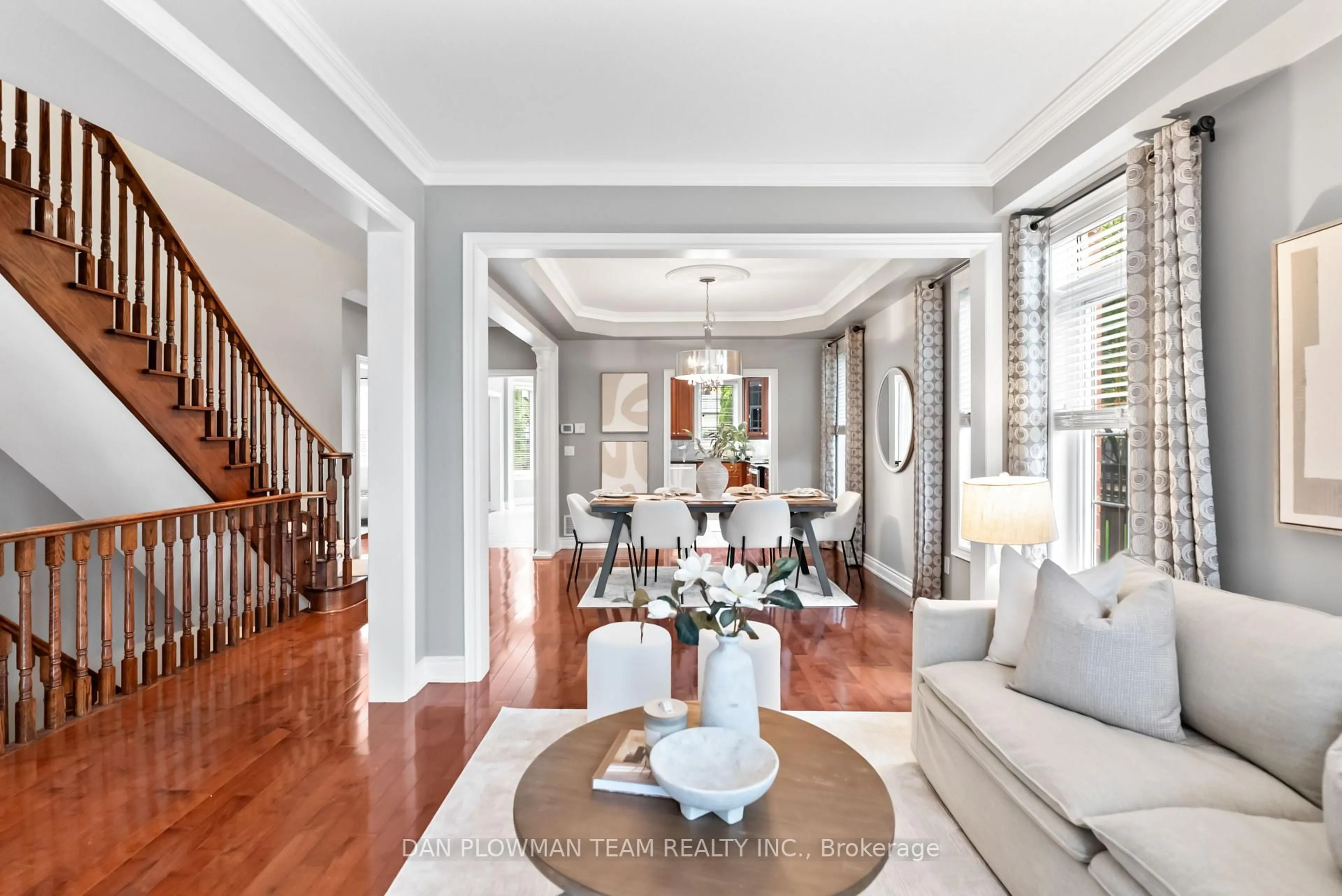Indoor entryway for 1071 Copperfield Dr, Oshawa Ontario L1K 3C4