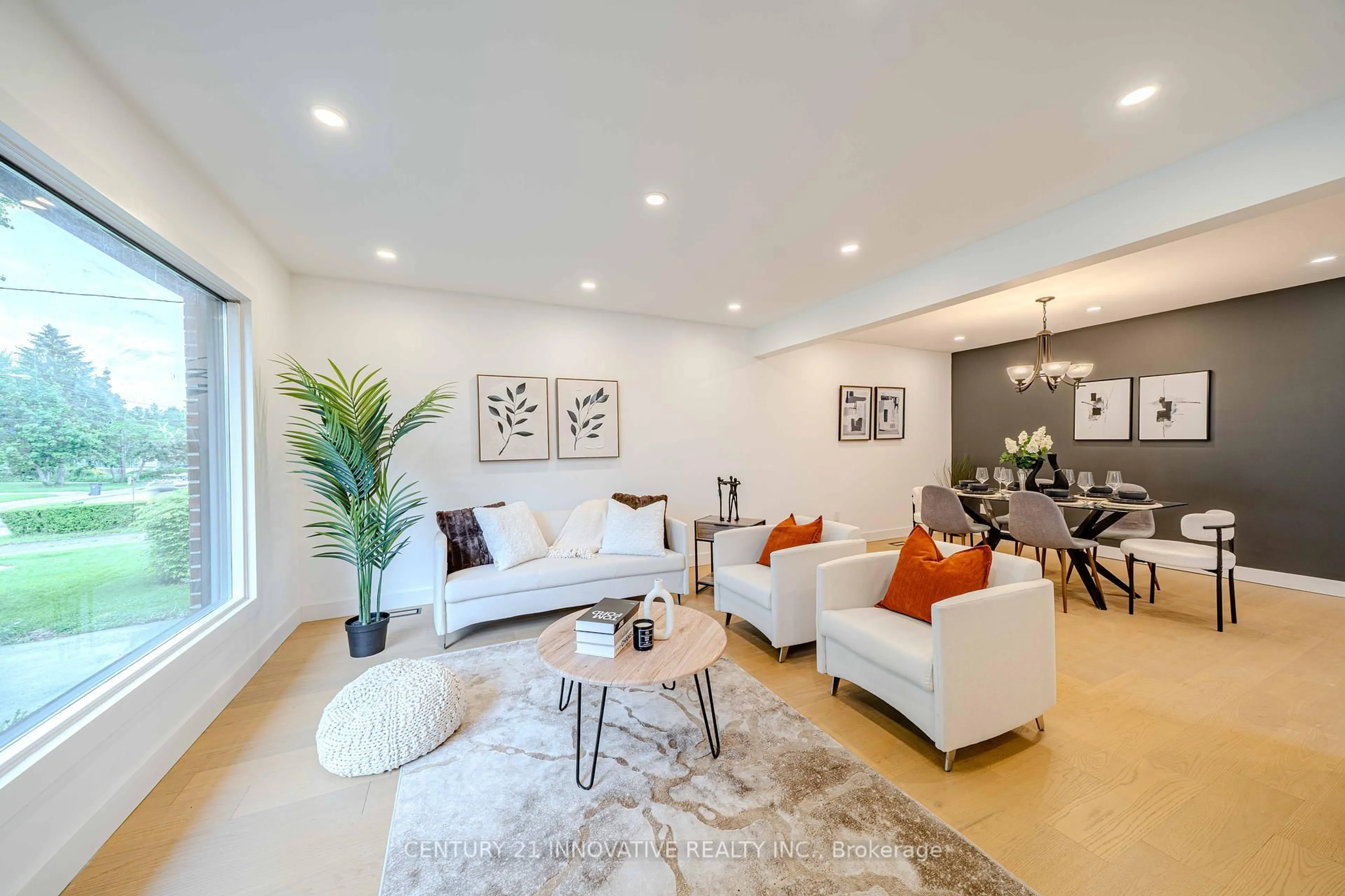 Living room with furniture, unknown for 94 Lynvalley Cres, Toronto Ontario M1R 2V4