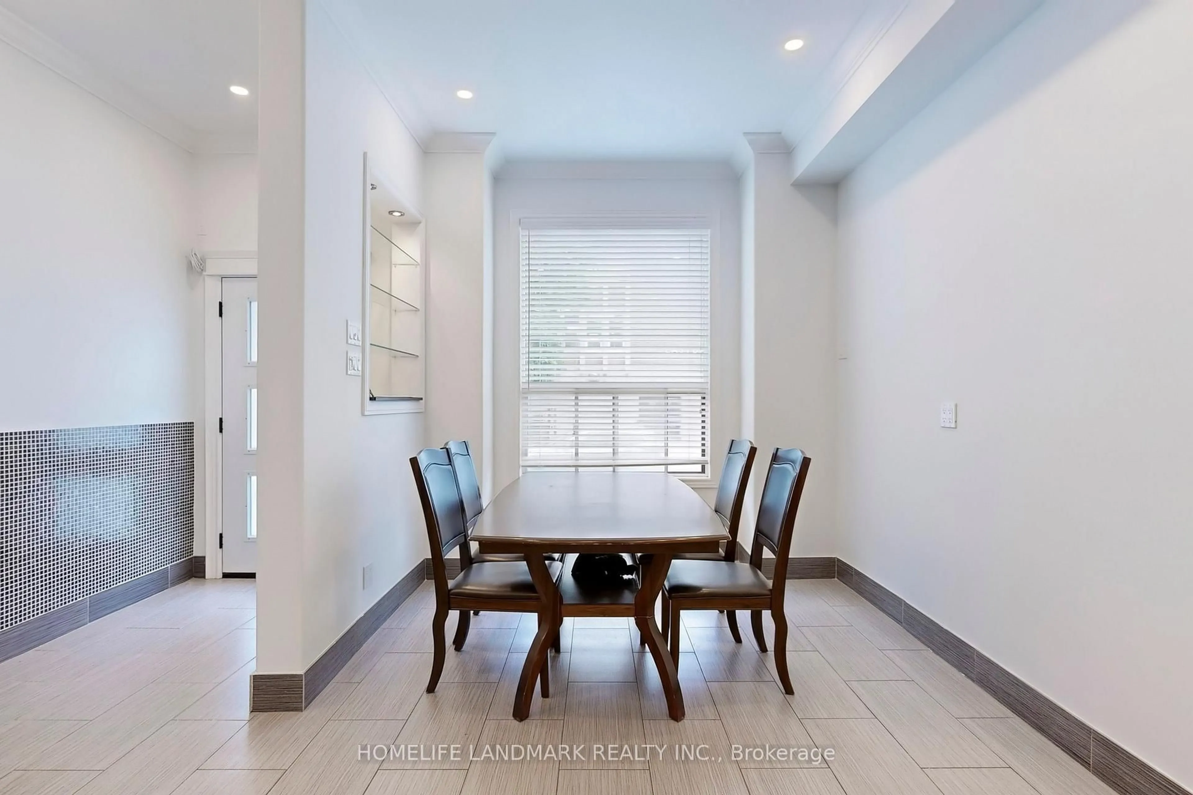Dining room, ceramic/tile floor for 692 Gerrard St, Toronto Ontario M4M 1Y3