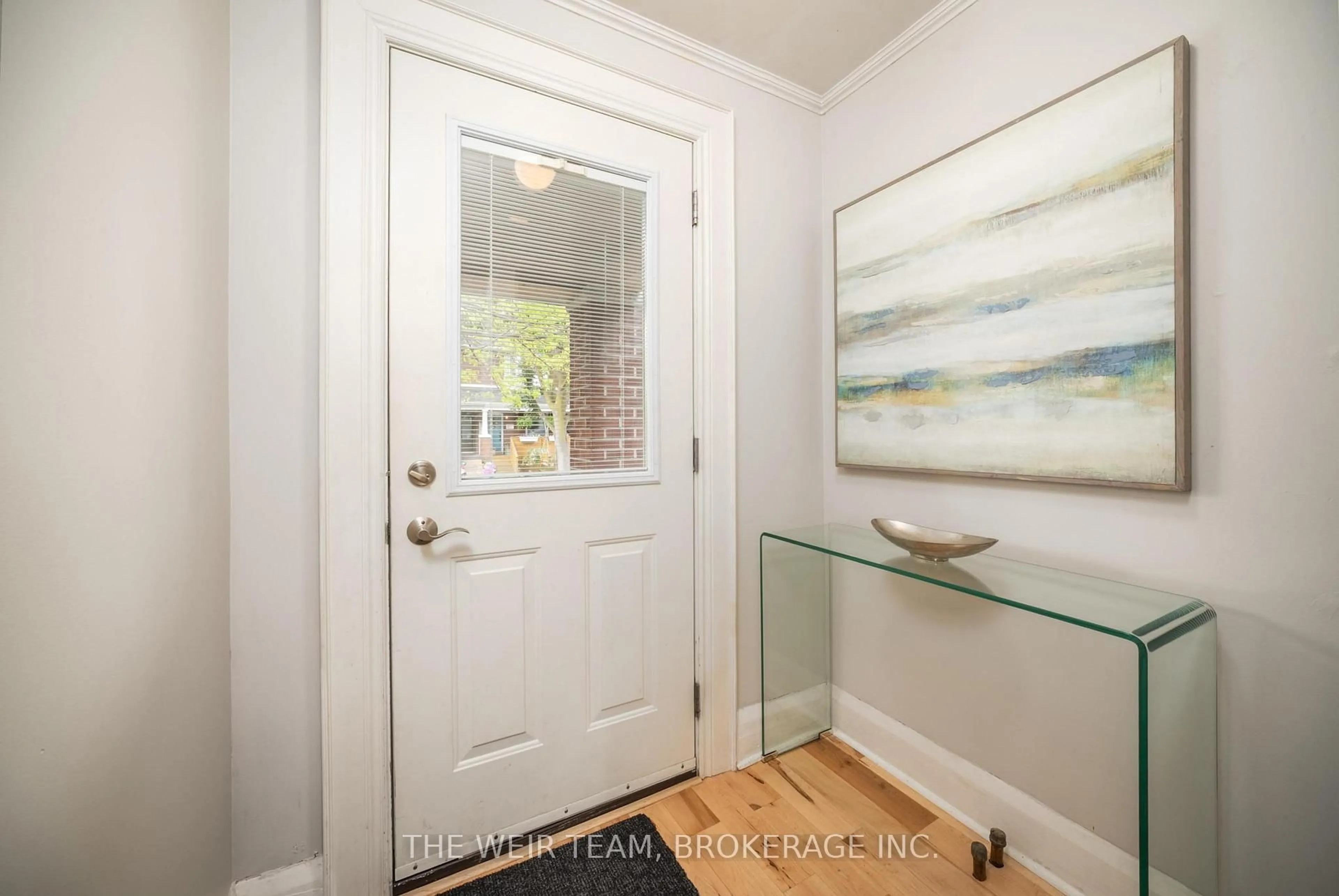 Indoor entryway for 39 Ashland Ave, Toronto Ontario M4L 1J9