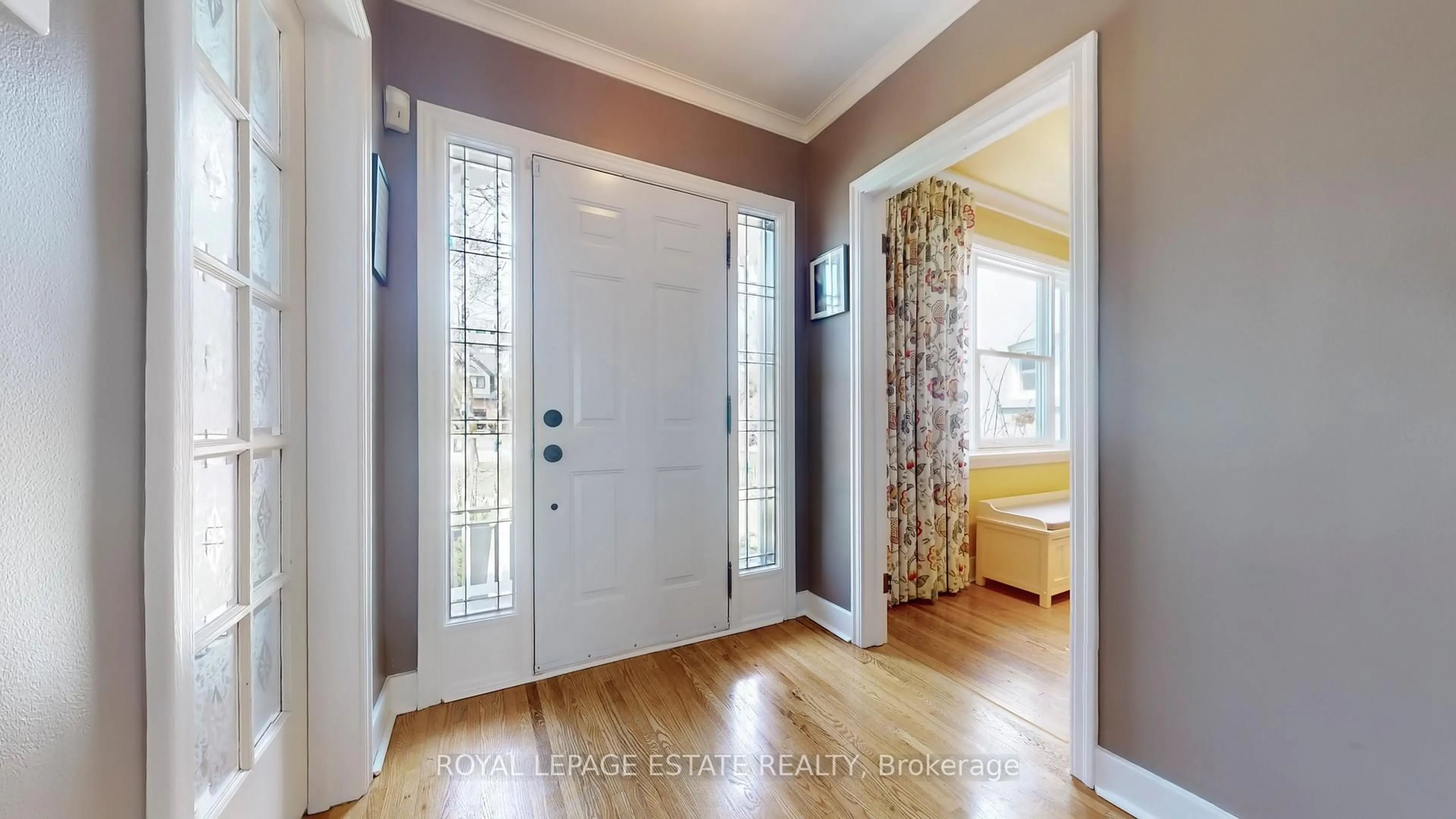 Indoor entryway for 3 Springbank Ave, Toronto Ontario M1N 1G2