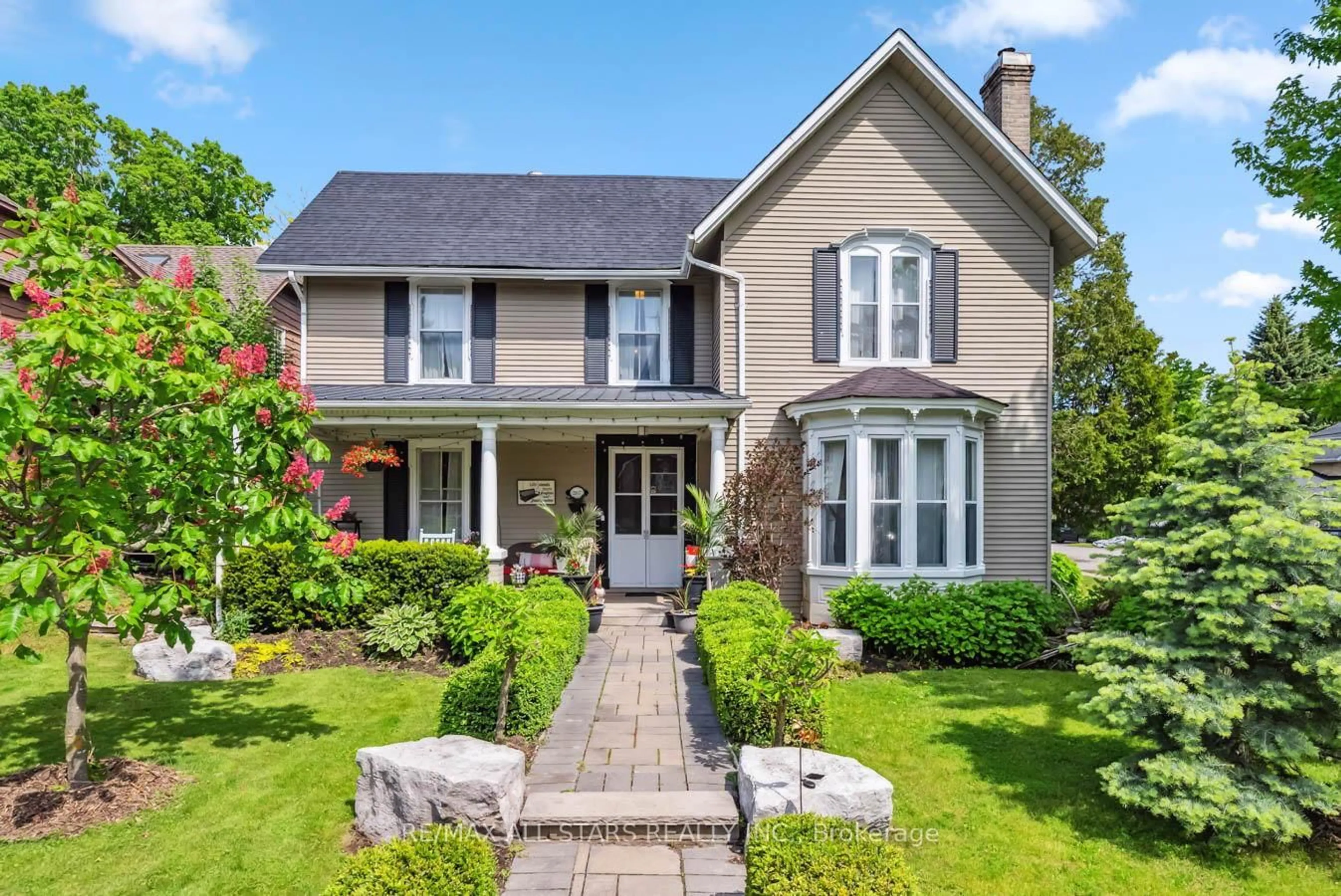 Home with brick exterior material, street for 267 North St, Scugog Ontario L9L 1B7
