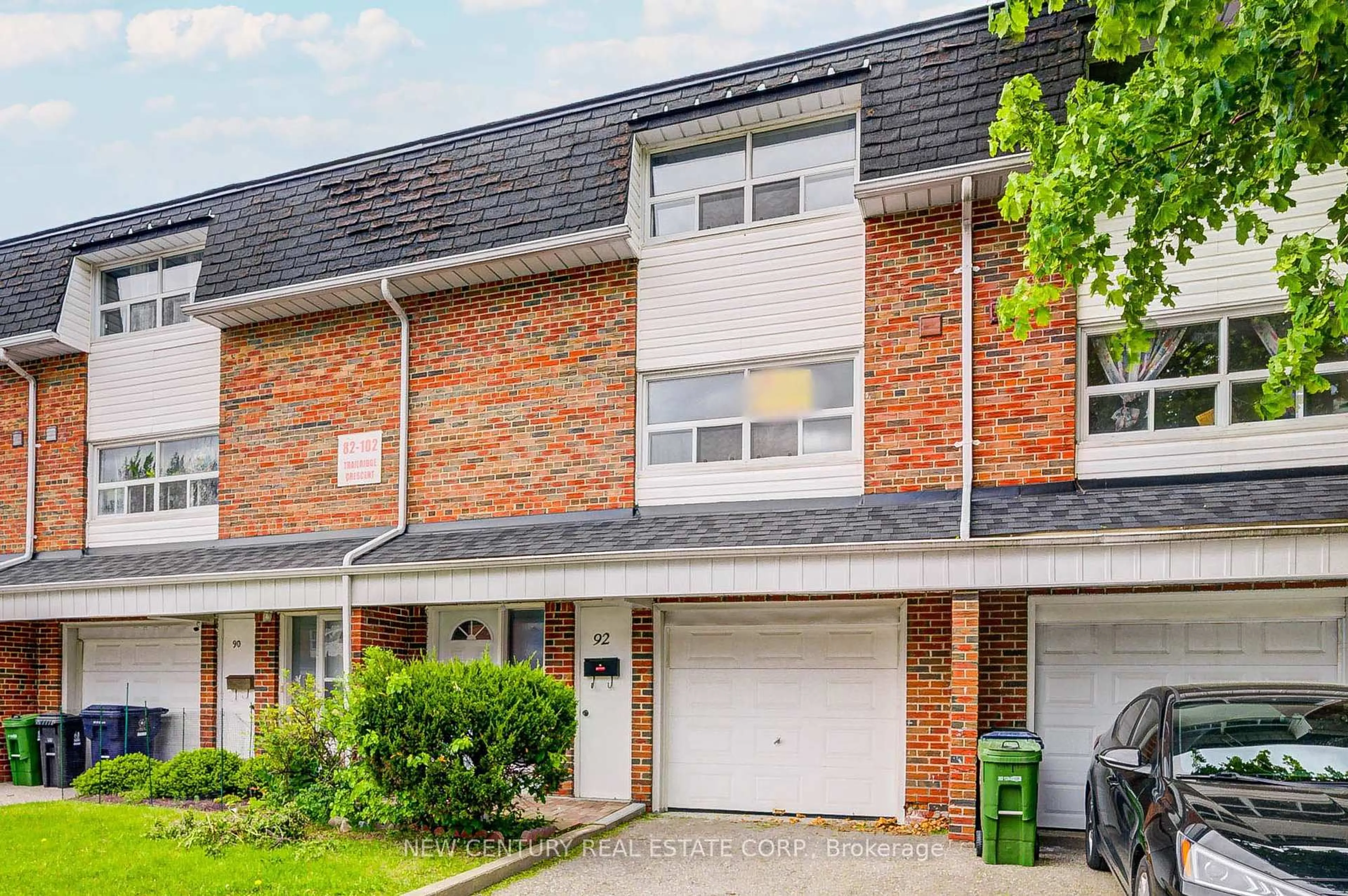 Home with brick exterior material, street for 92 Trailridge Cres #63, Toronto Ontario M1E 4C5
