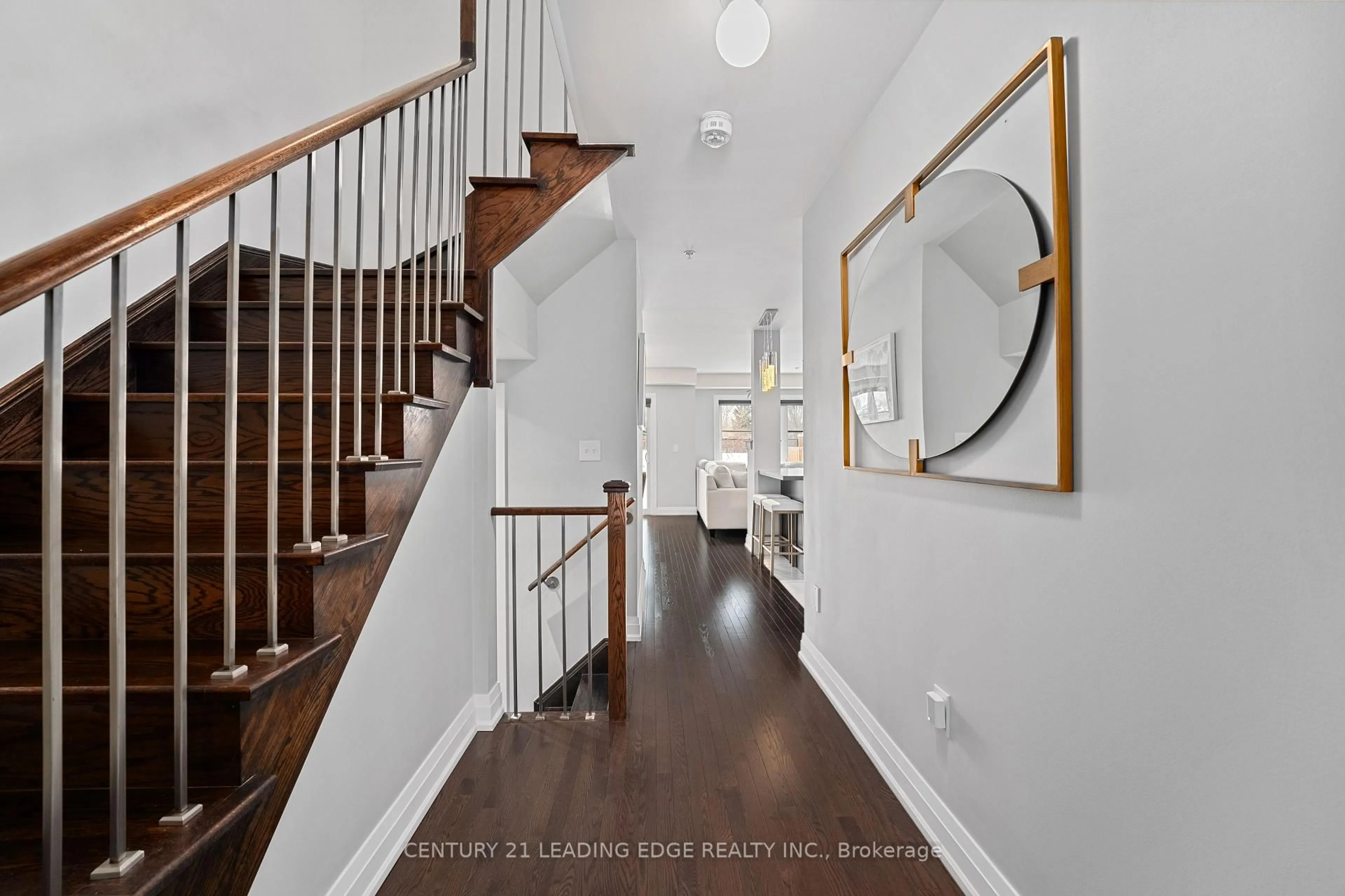 Indoor entryway for 46 JERSEYVILLE Way, Whitby Ontario L1N 0L7