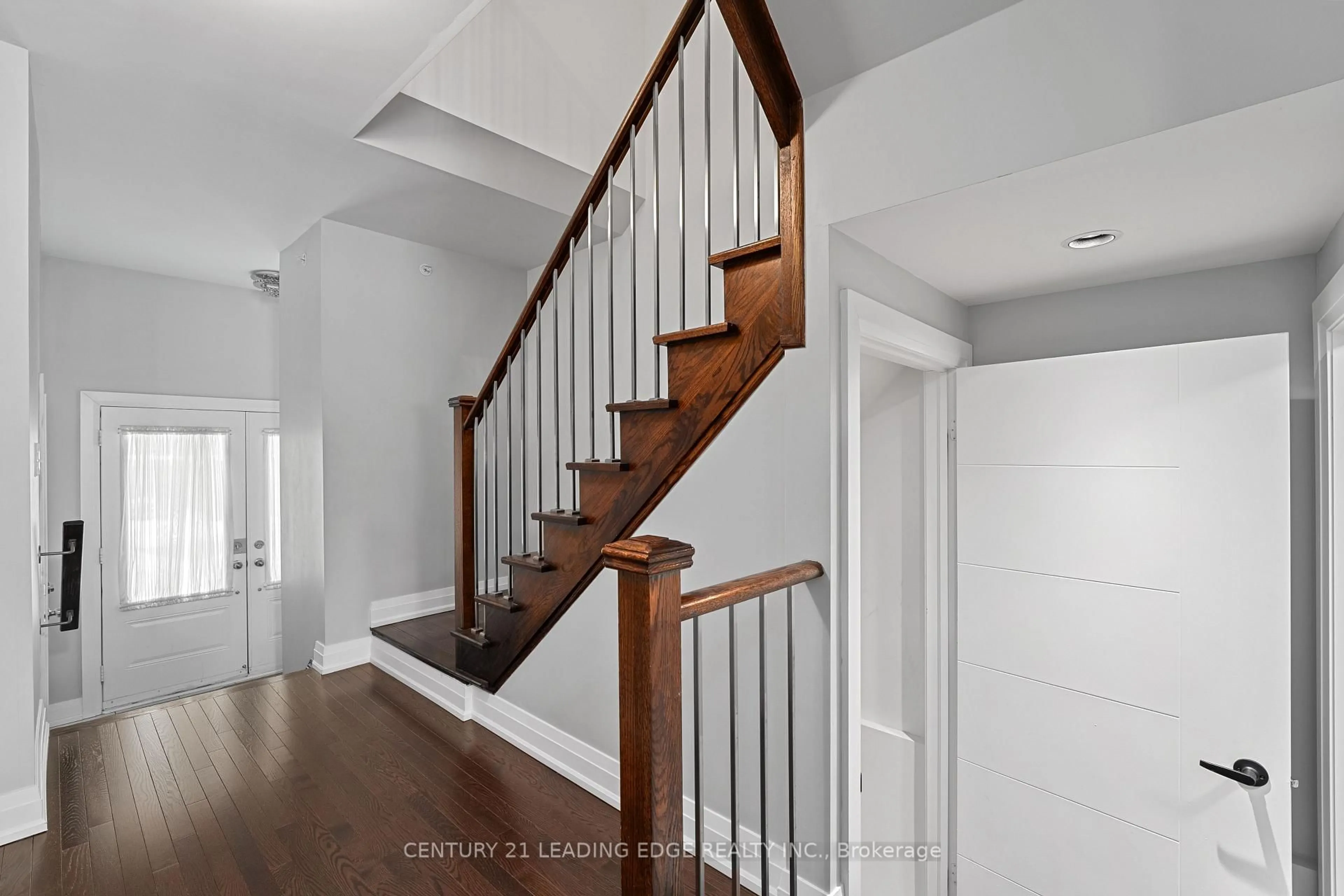 Stairs for 46 JERSEYVILLE Way, Whitby Ontario L1N 0L7