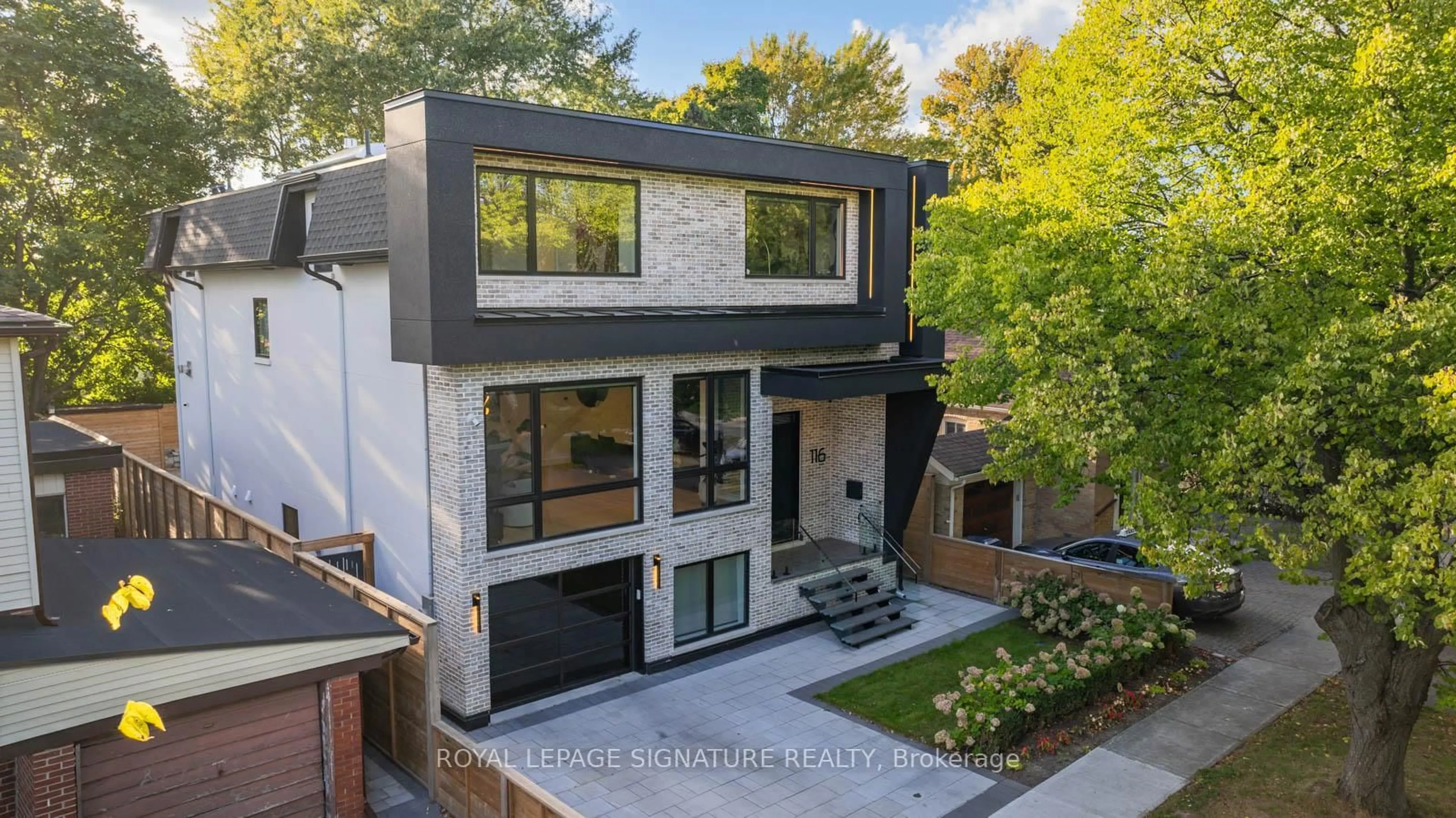 Home with brick exterior material, street for 116 Presley Ave, Toronto Ontario M1L 3R1