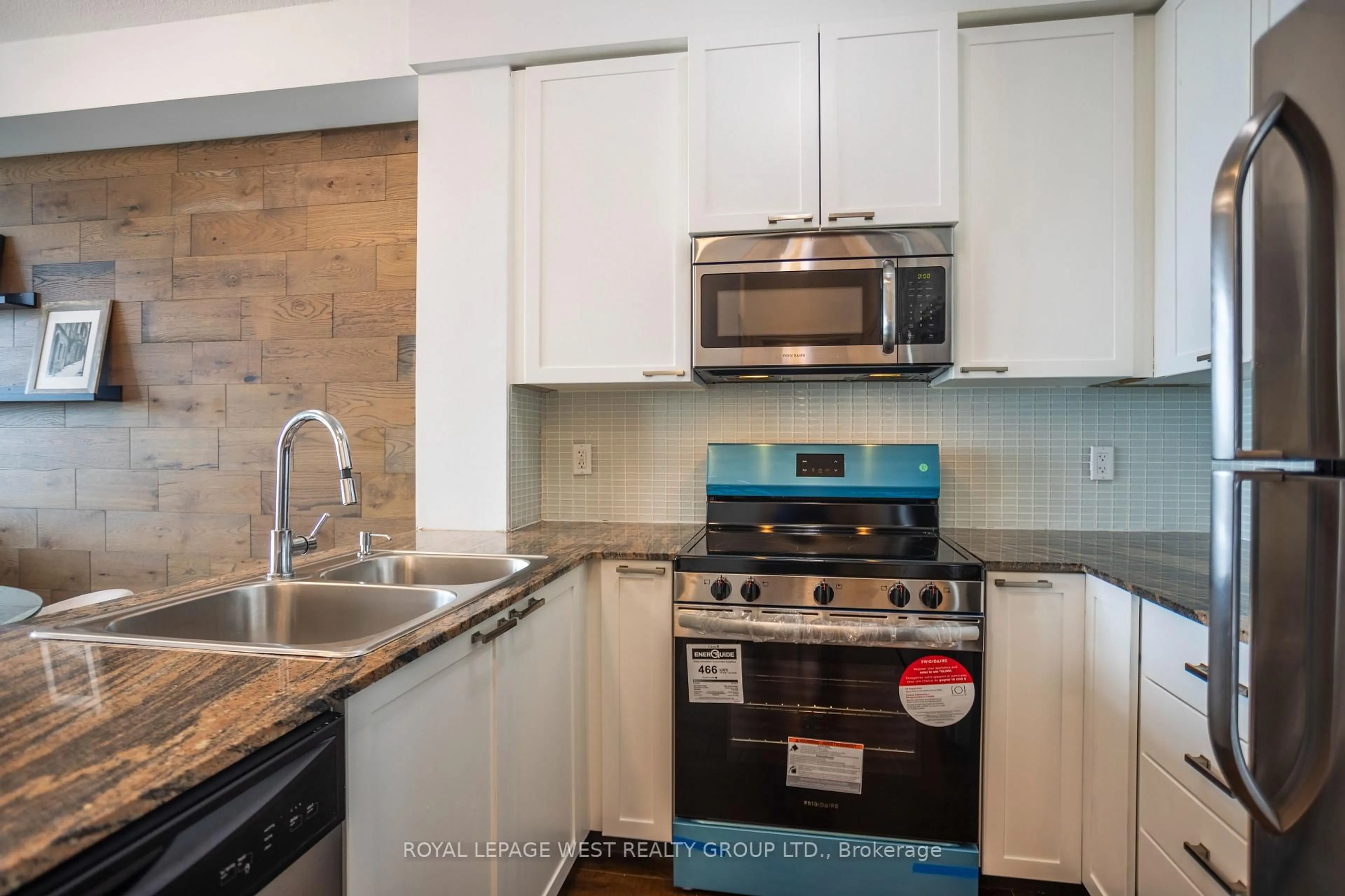 Standard kitchen, unknown for 1328 Birchmount Rd #2104, Toronto Ontario M1R 0B6