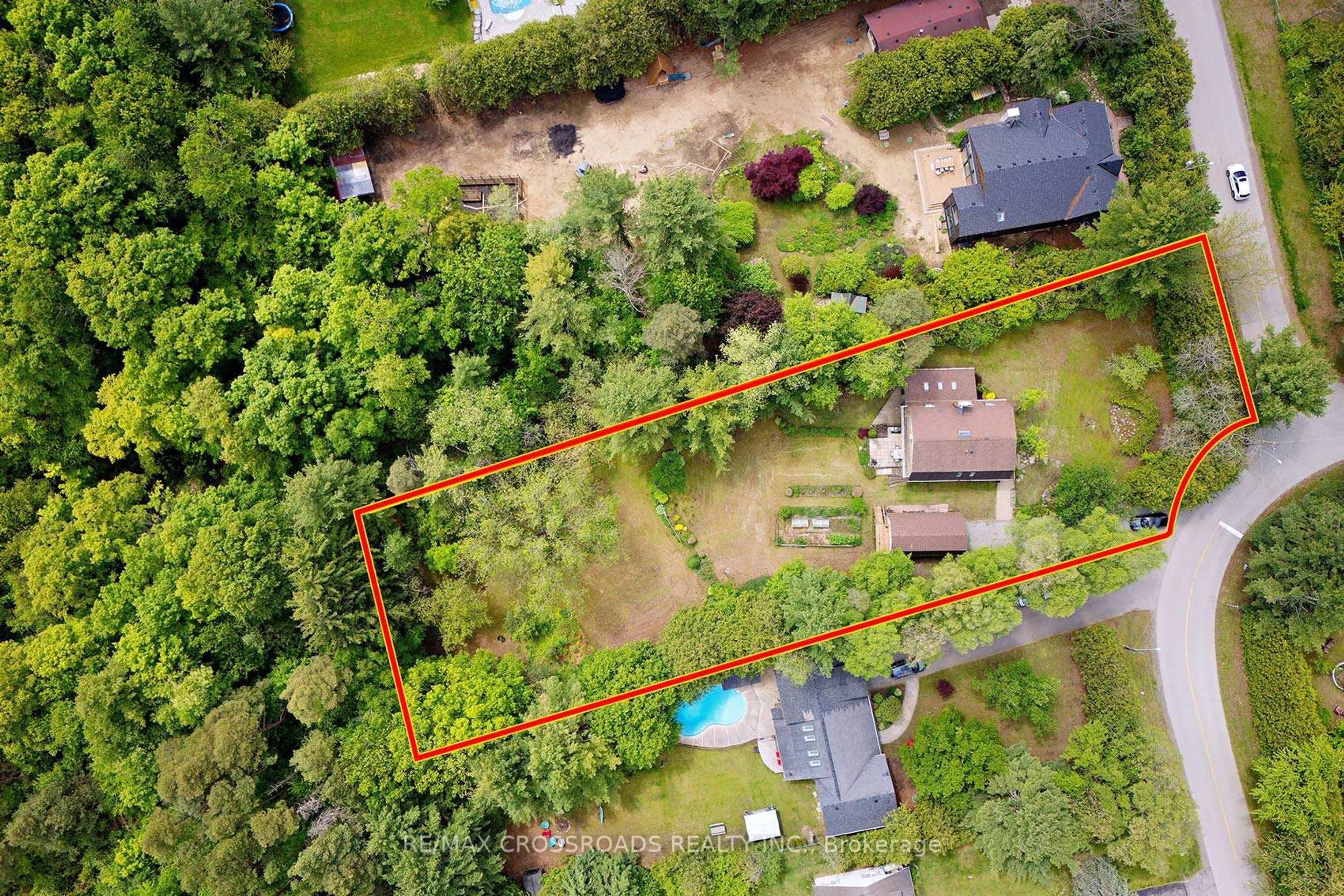 A pic from outside/outdoor area/front of a property/back of a property/a pic from drone, forest/trees view for 5 Shepherd Rd, Whitby Ontario L1M 1G8