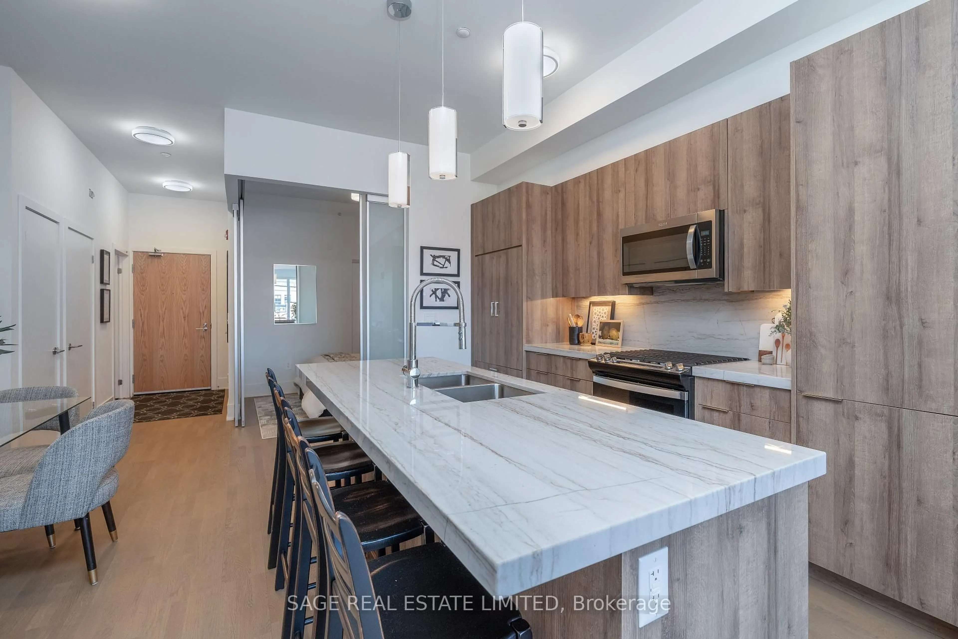 Open concept kitchen, unknown for 495 Logan Ave #405, Toronto Ontario M4K 0A5