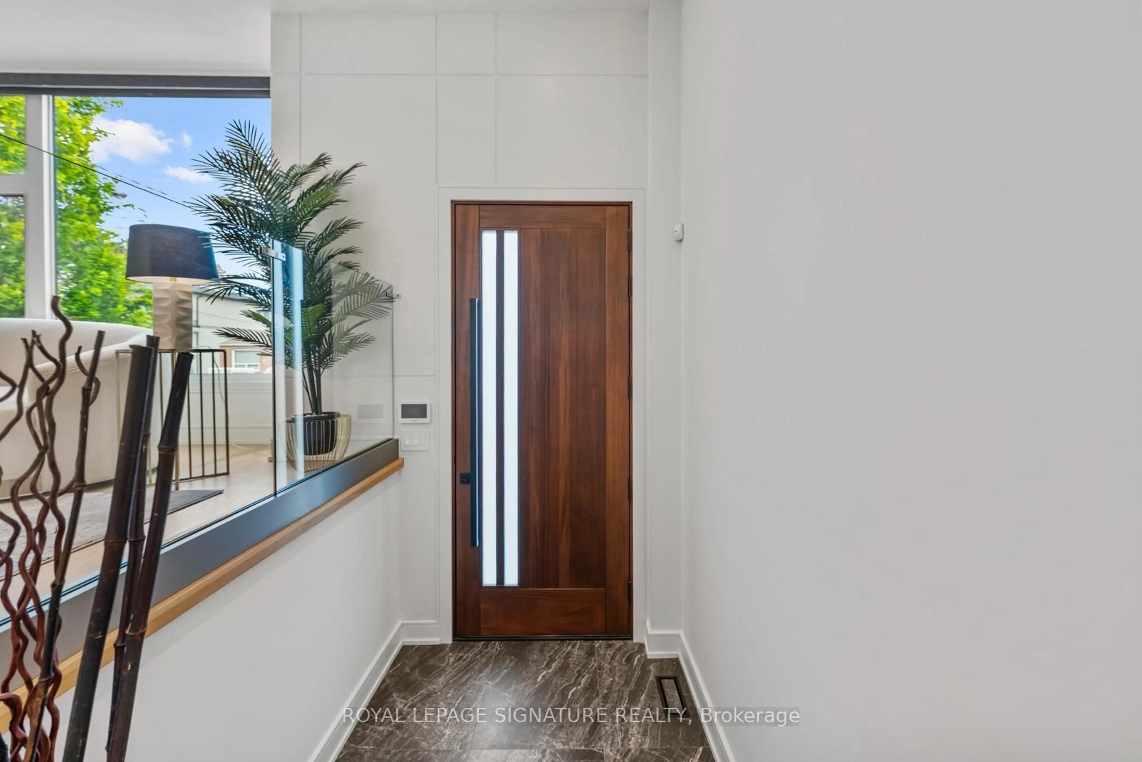 Indoor foyer for 78 St Hubert Ave, Toronto Ontario M4J 3Z5