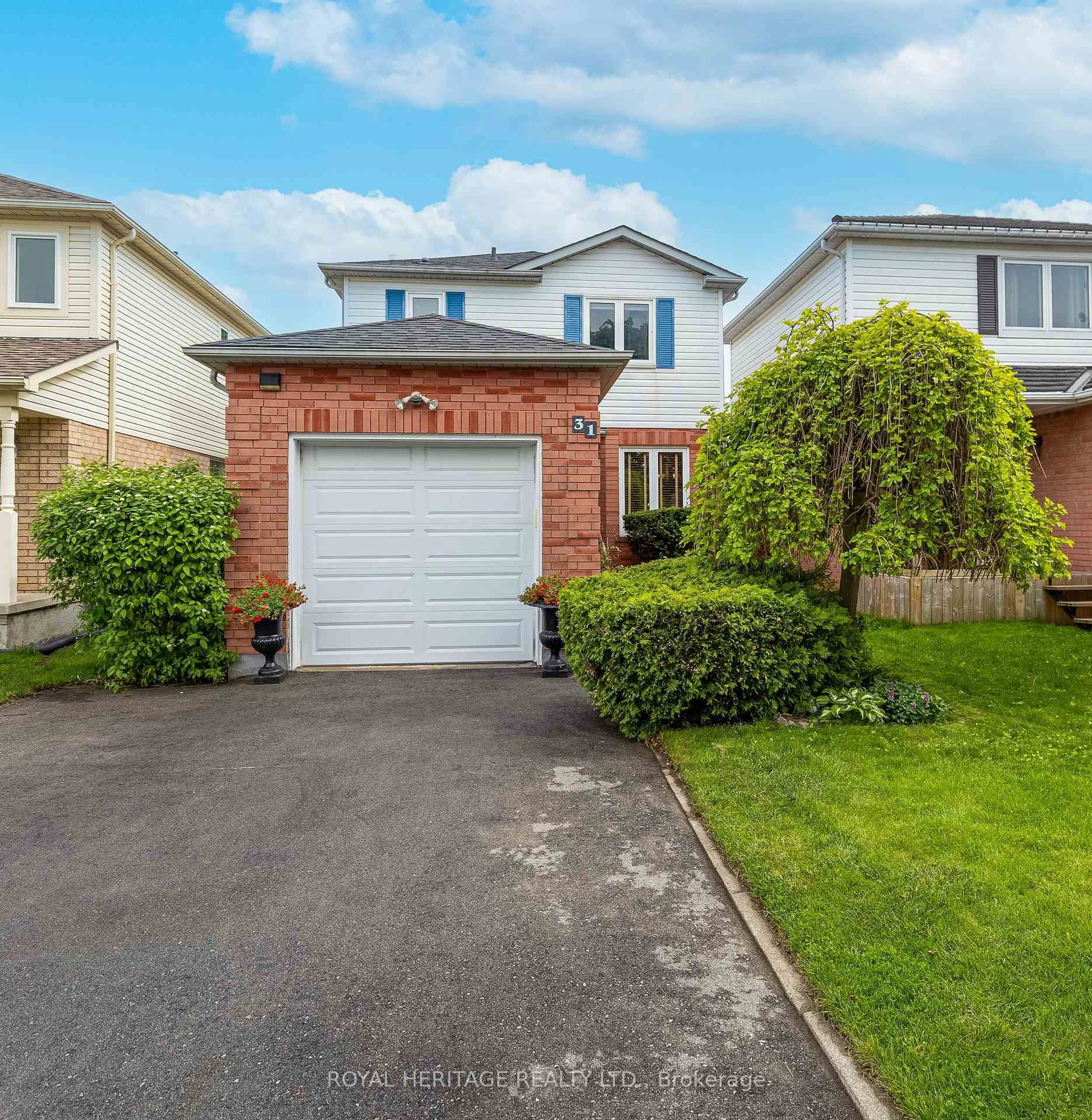 Unknown for 31 Flaxman Ave, Clarington Ontario L1C 4S5