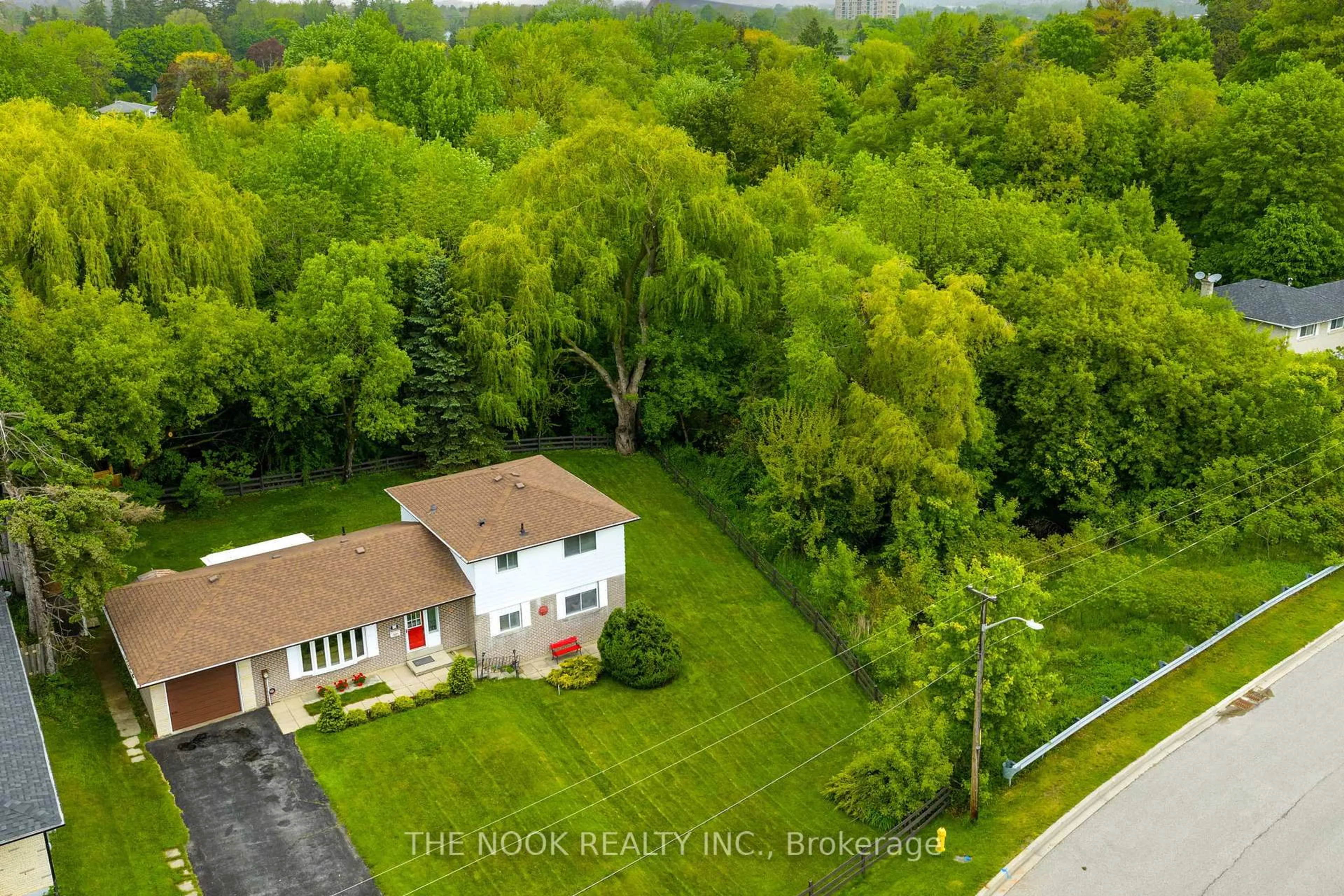 A pic from outside/outdoor area/front of a property/back of a property/a pic from drone, water/lake/river/ocean view for 14 Carwin Cres, Ajax Ontario L1S 6G6