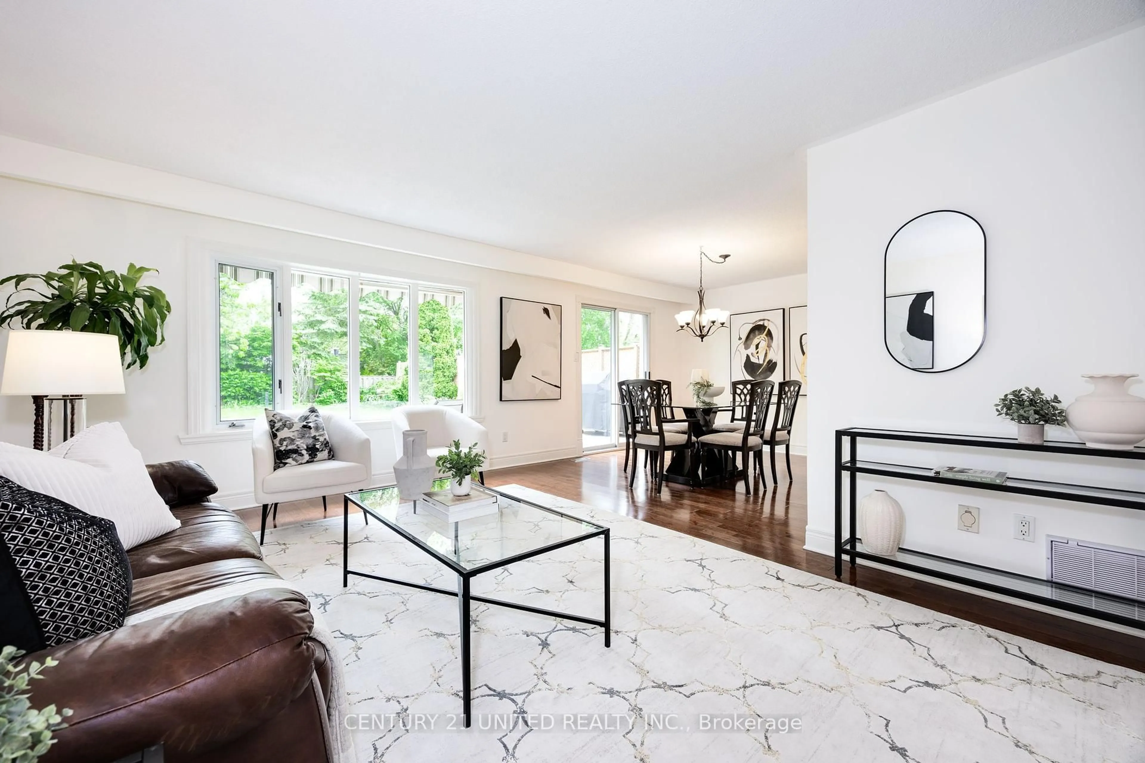 Living room with furniture, unknown for 43 Tilley Dr, Toronto Ontario M1C 2G3