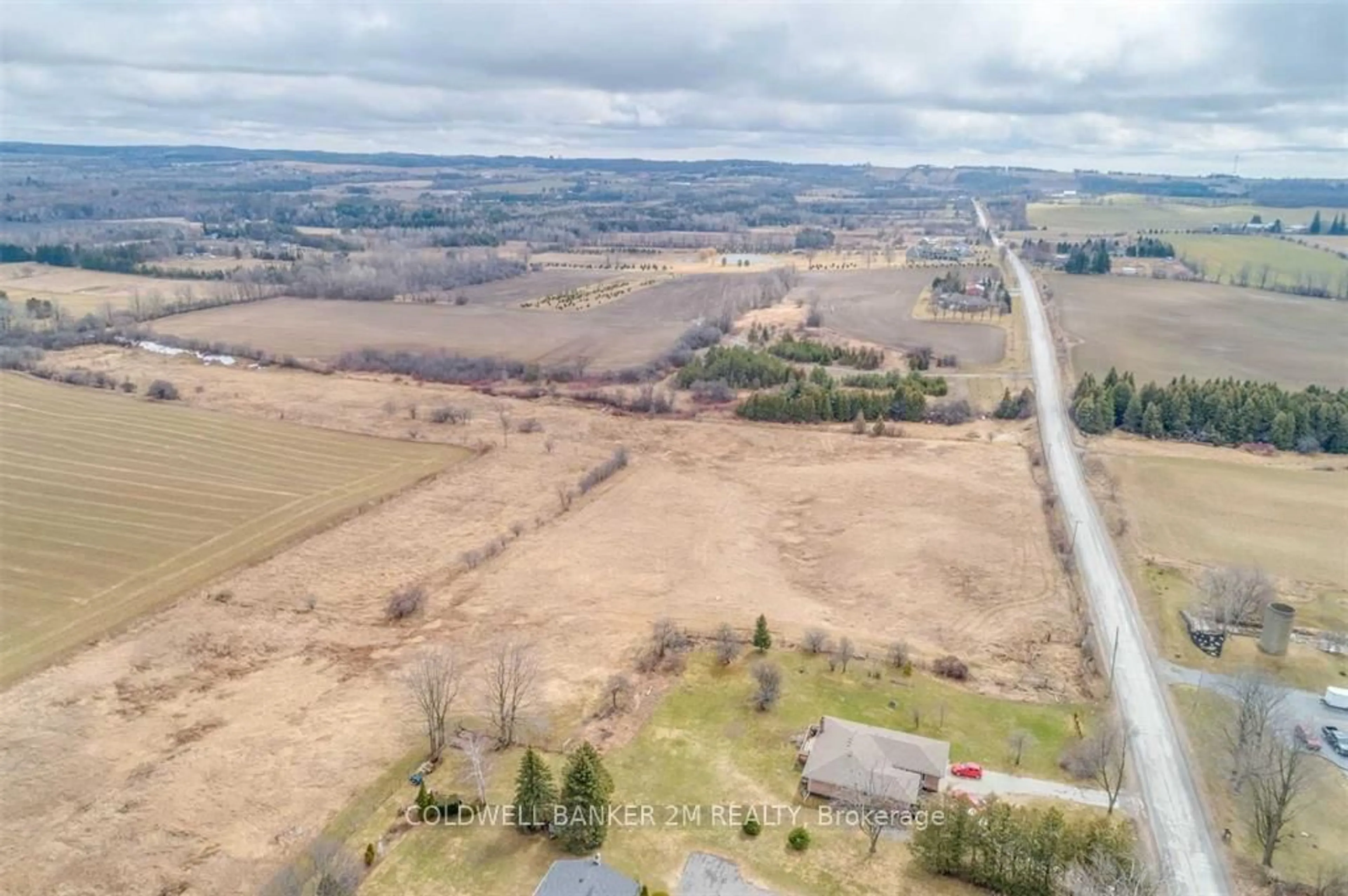 A pic from outside/outdoor area/front of a property/back of a property/a pic from drone, unknown for 12855 Old Simcoe Rd, Scugog Ontario L9L 1B3