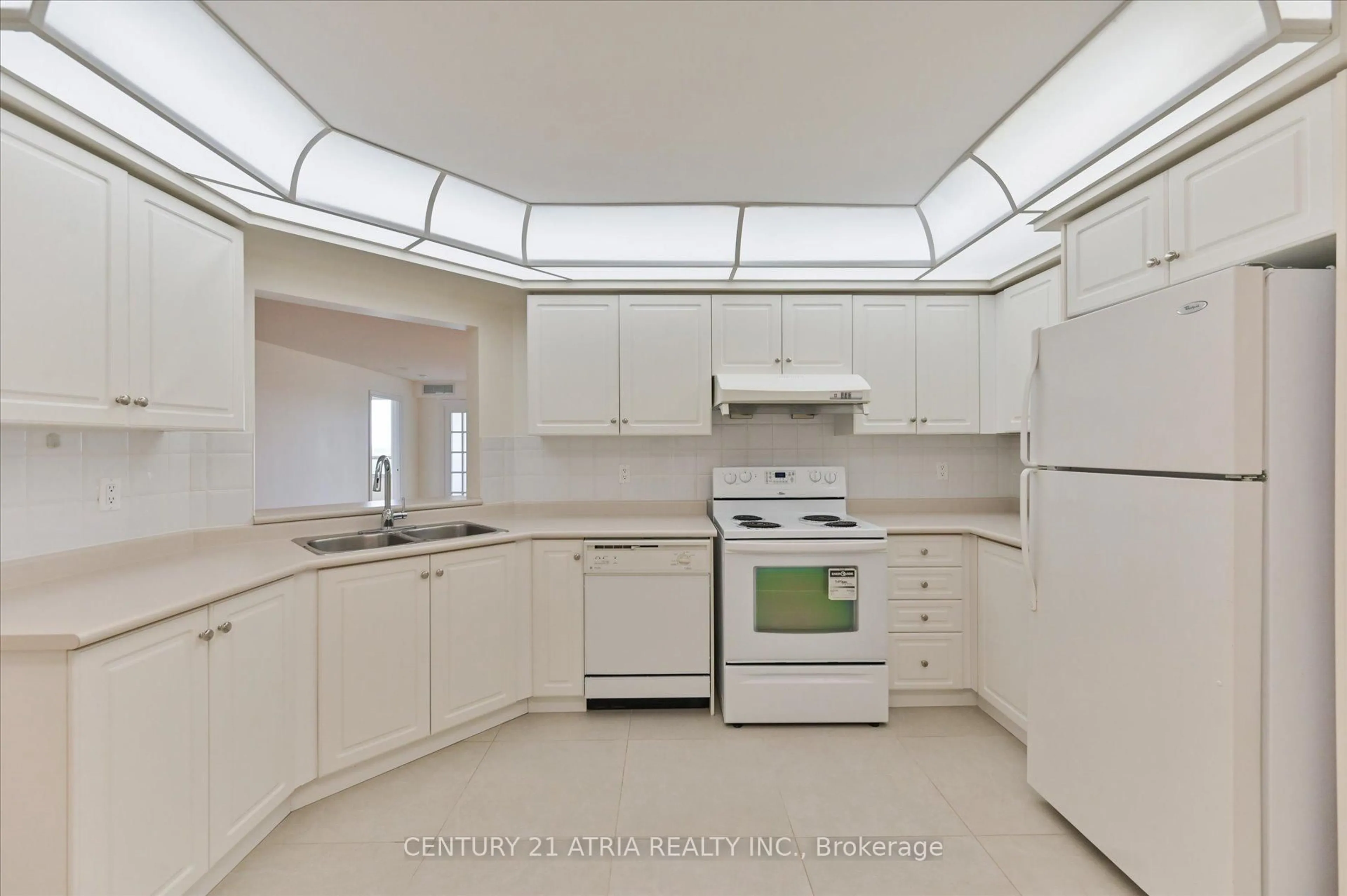 Standard kitchen, ceramic/tile floor for 228 Bonis Ave #1712, Toronto Ontario M1T 3W4