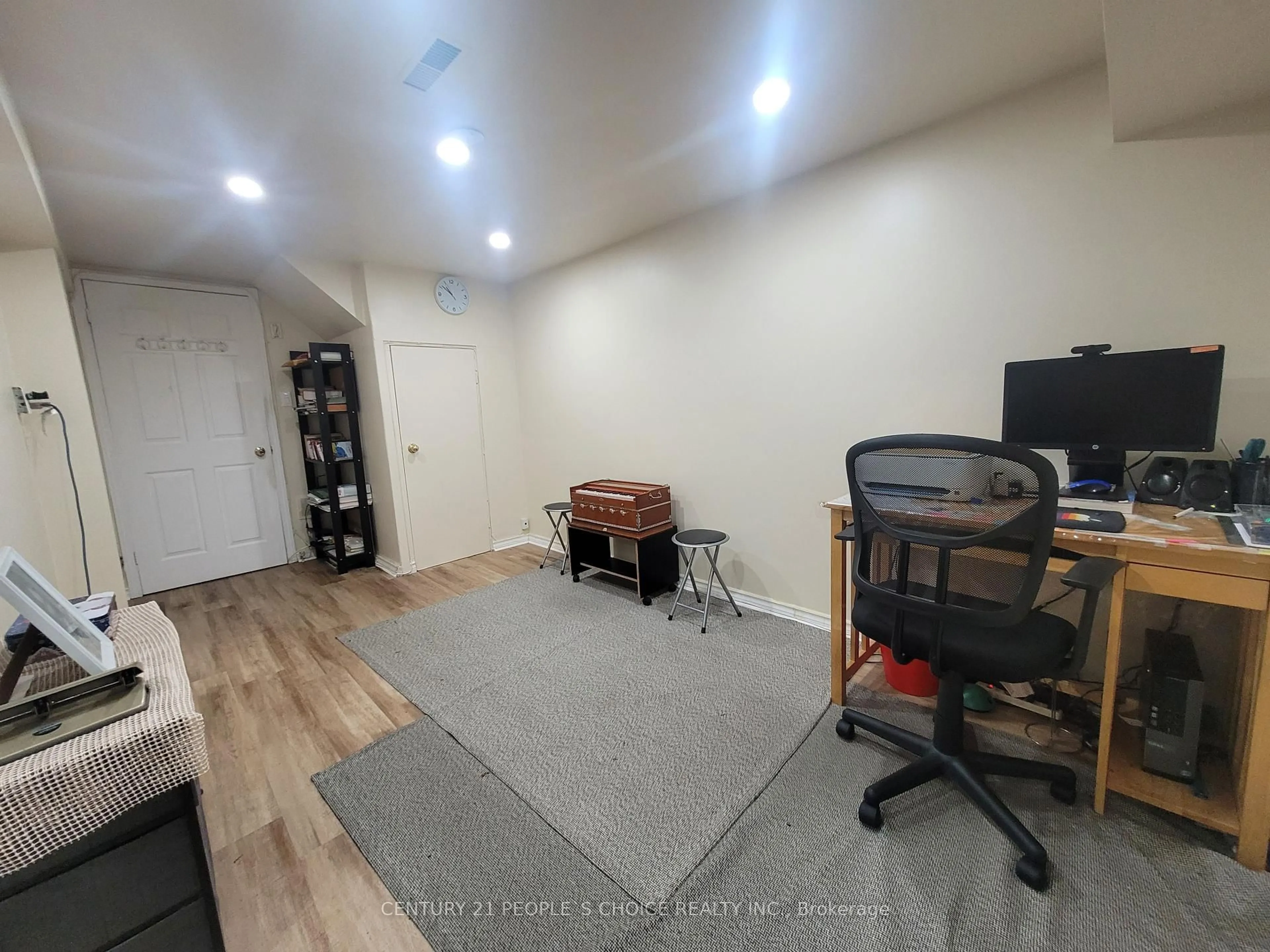 A pic of a room for 96 Trailridge Cres, Toronto Ontario M1E 4G4