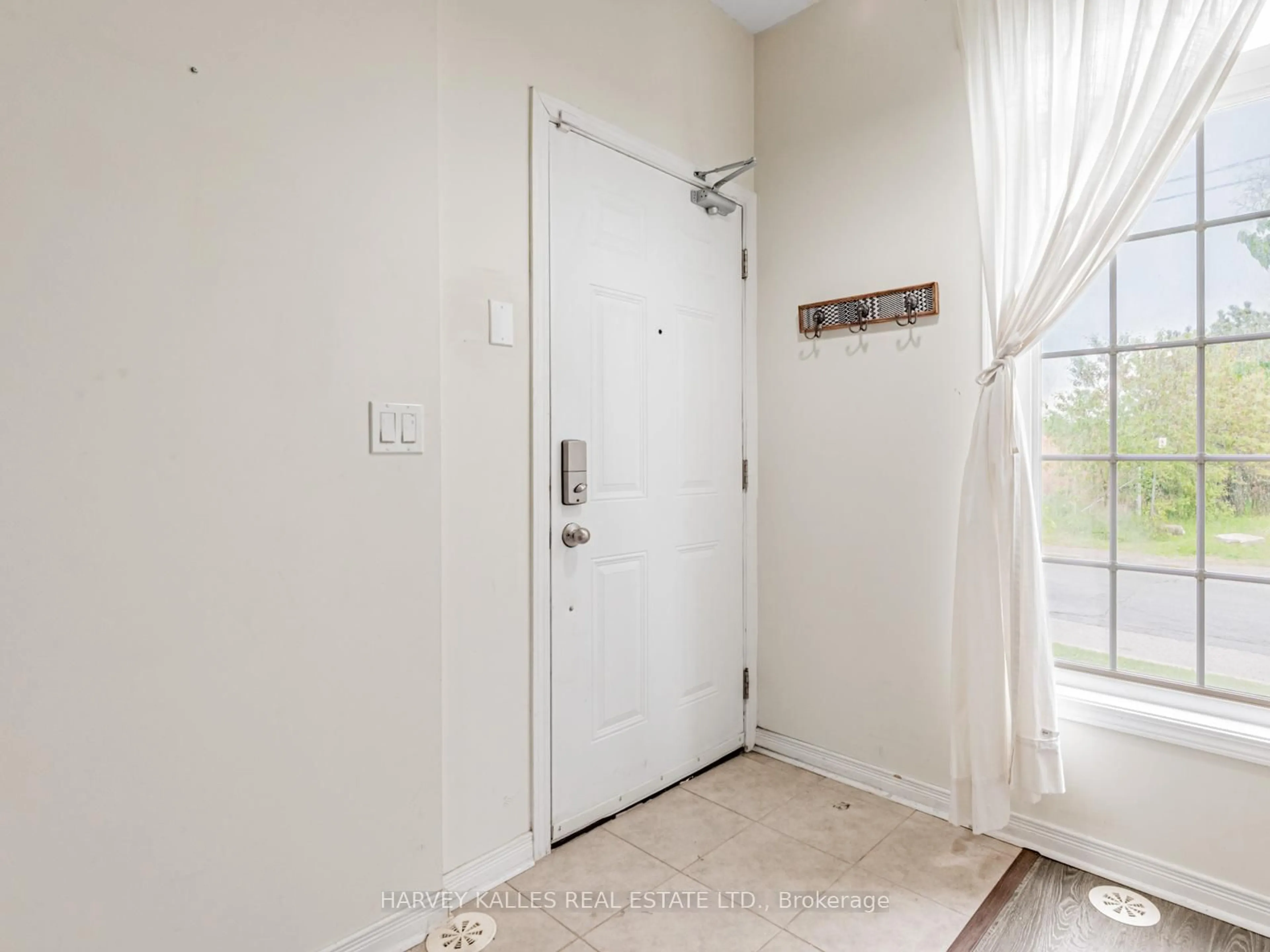 Indoor entryway for 29 Island Rd #15, Toronto Ontario M1C 2P5