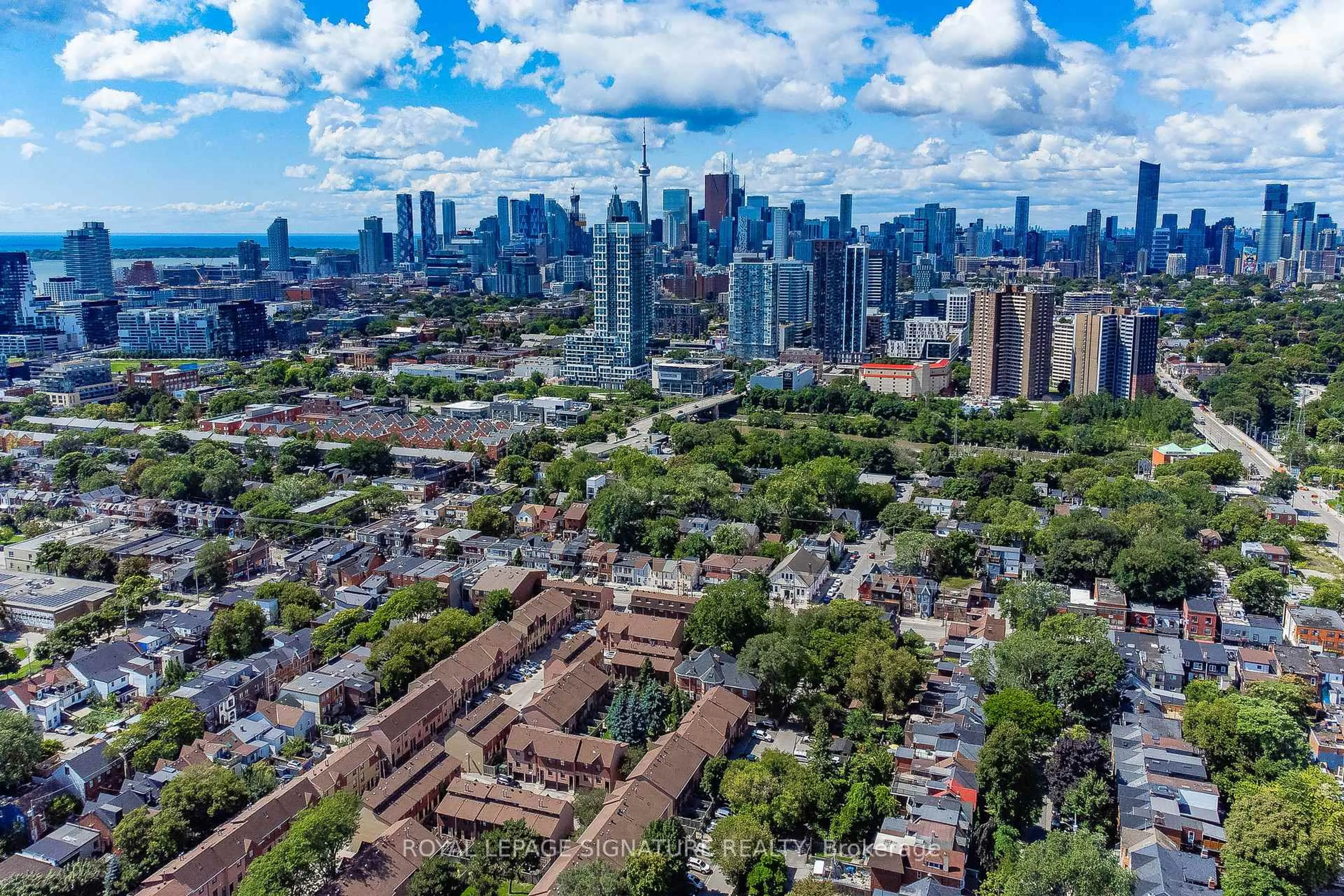 A pic from outside/outdoor area/front of a property/back of a property/a pic from drone, city buildings view from balcony for 275 Broadview Ave #92, Toronto Ontario M4M 3H5