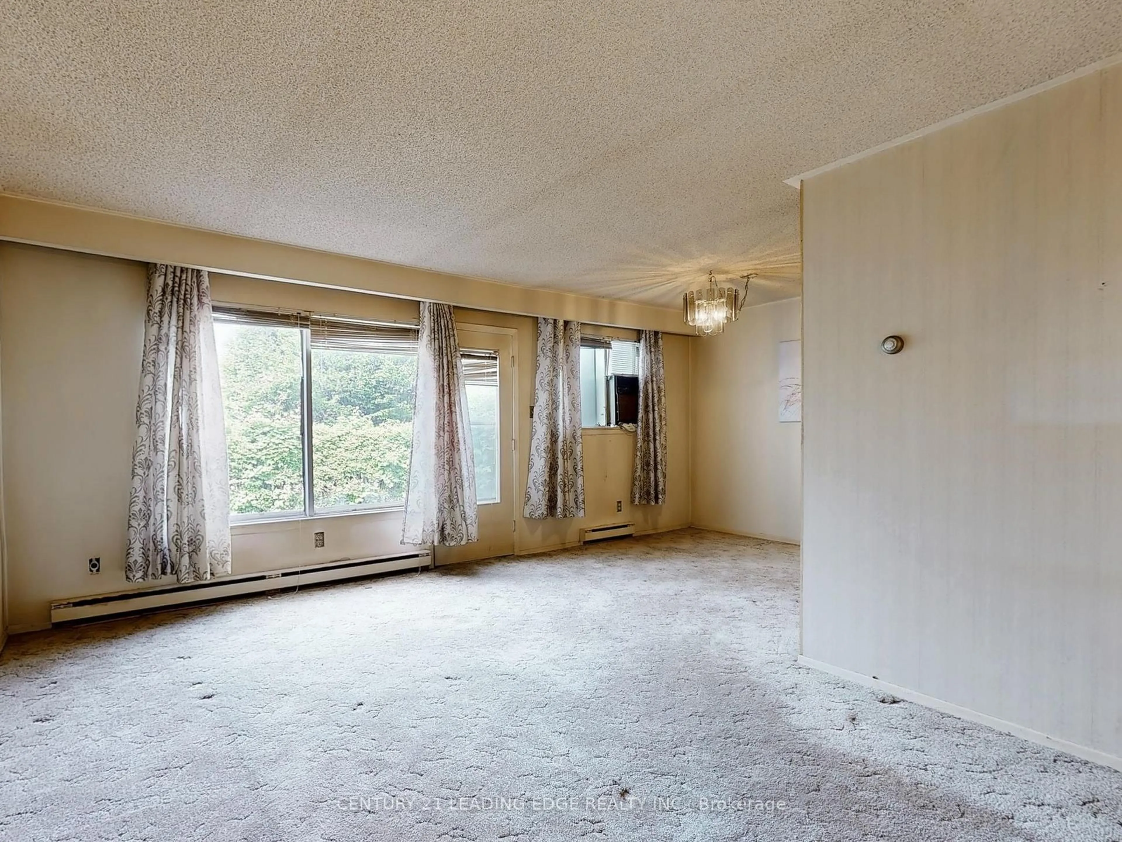 A pic of a room for 341 Military Tr #22, Toronto Ontario M1E 4E4