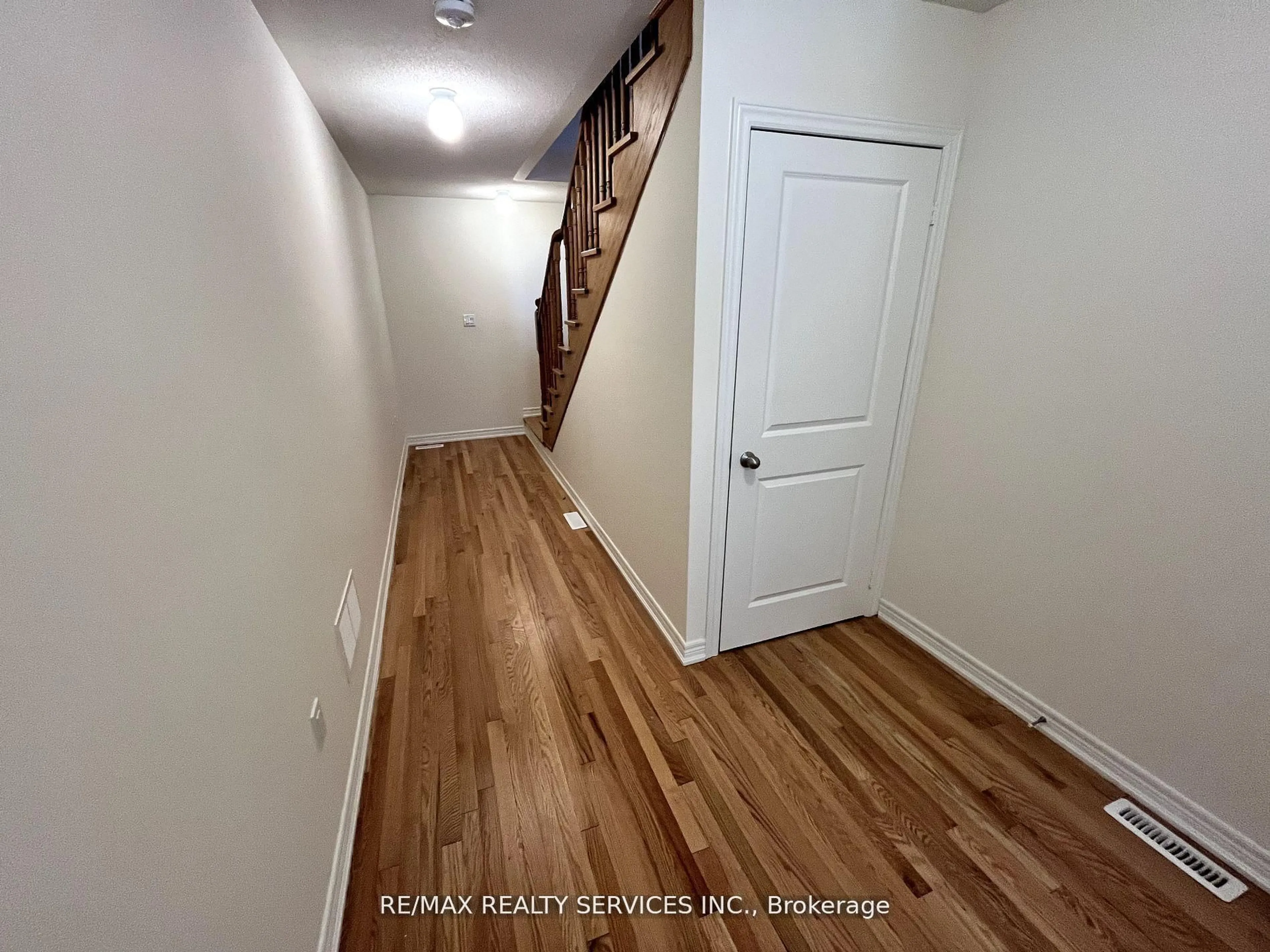 Unknown for 5 Nimmo Lane, Ajax Ontario L1S 0H2