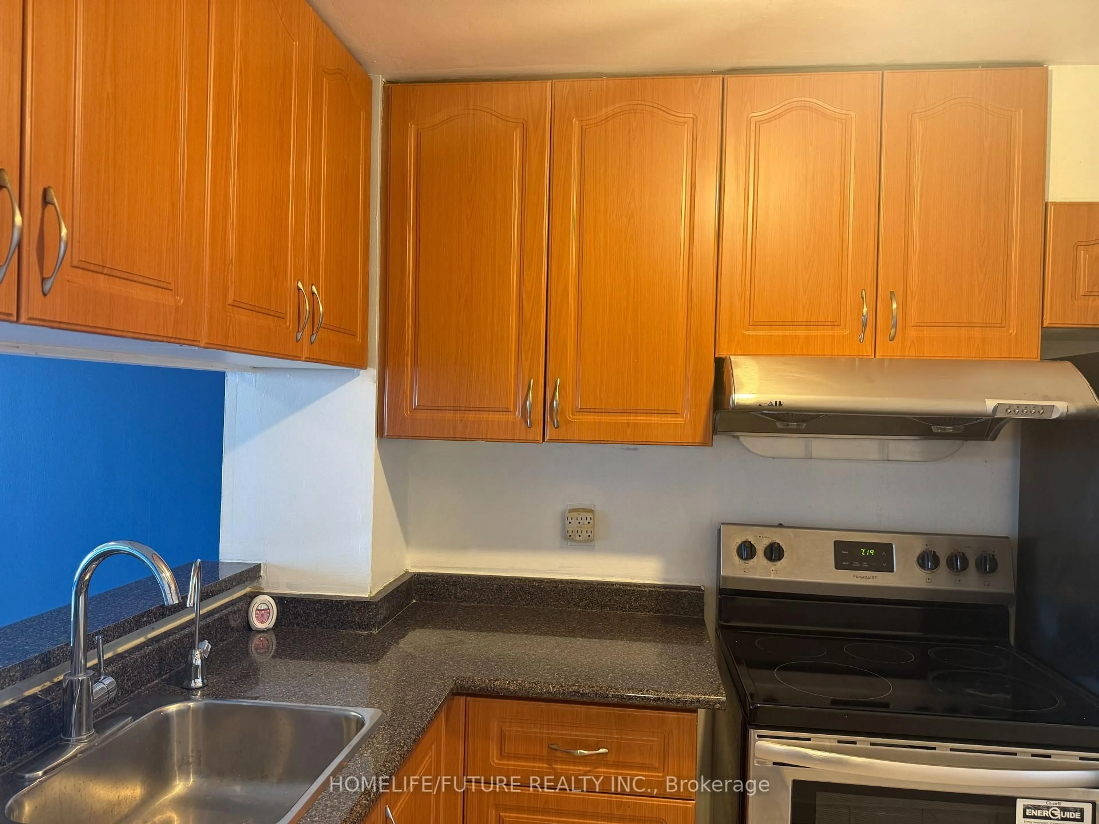 Standard kitchen, unknown for 3050 Ellesmere Rd #1102, Toronto Ontario M1E 5E6