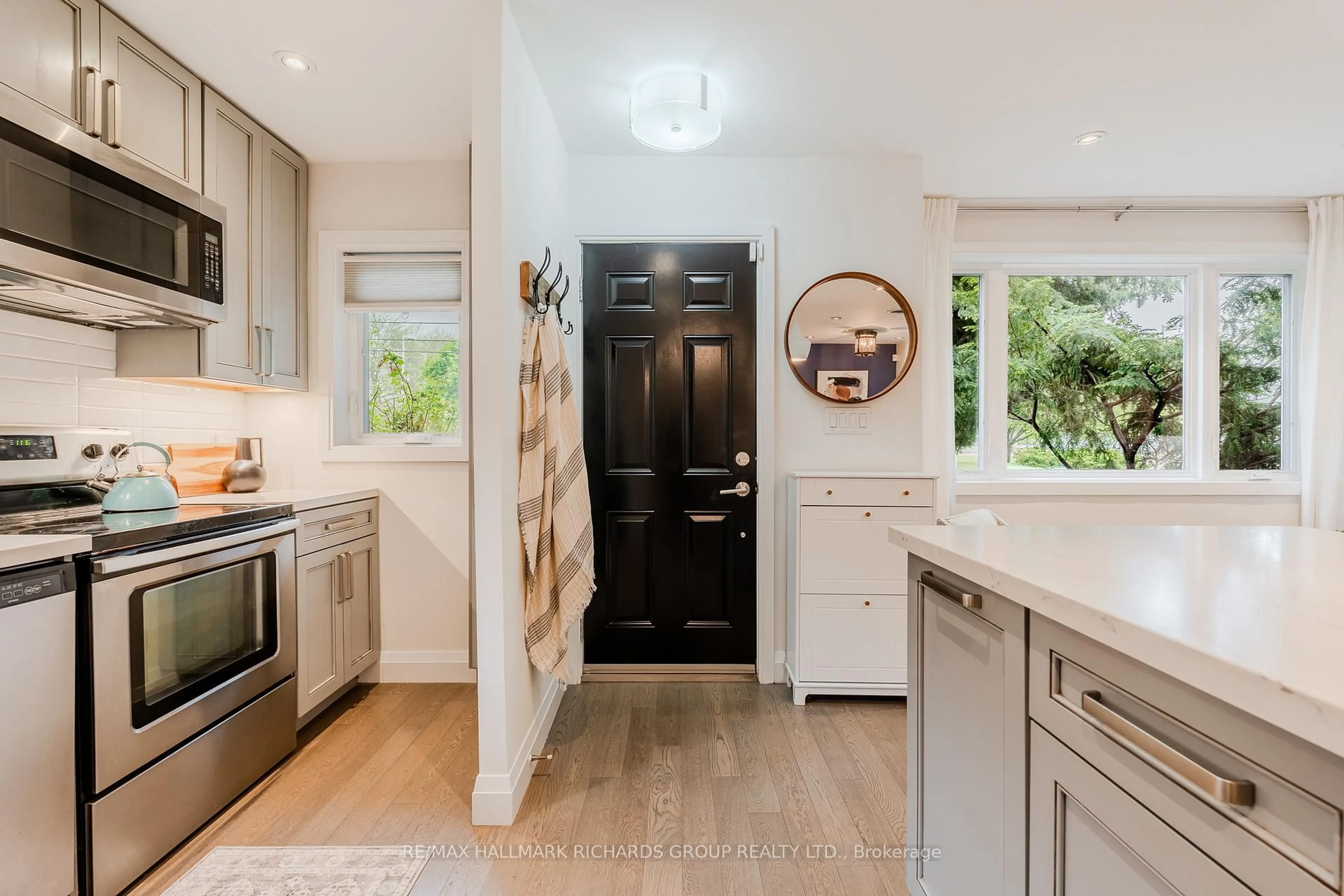 Contemporary kitchen, ceramic/tile floor for 90 Birchmount Rd, Toronto Ontario M1N 3J8