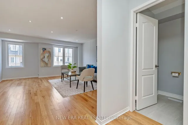 Additional property image - 124 Jenkinson Way Unit 24