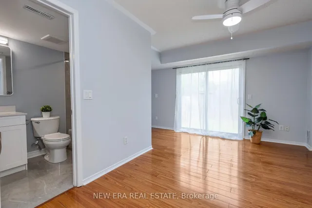 Additional property image - 124 Jenkinson Way Unit 24
