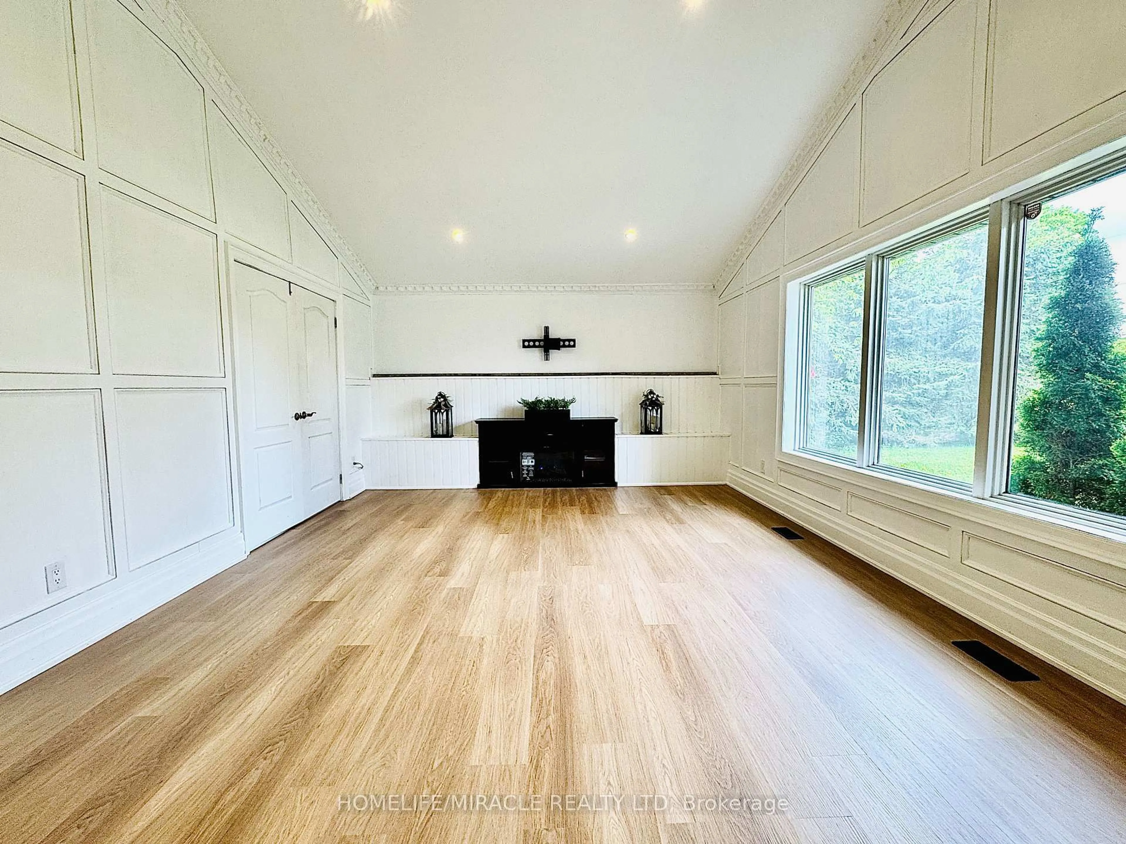 A pic of a room for 509 Maine St, Oshawa Ontario L1L 1A2