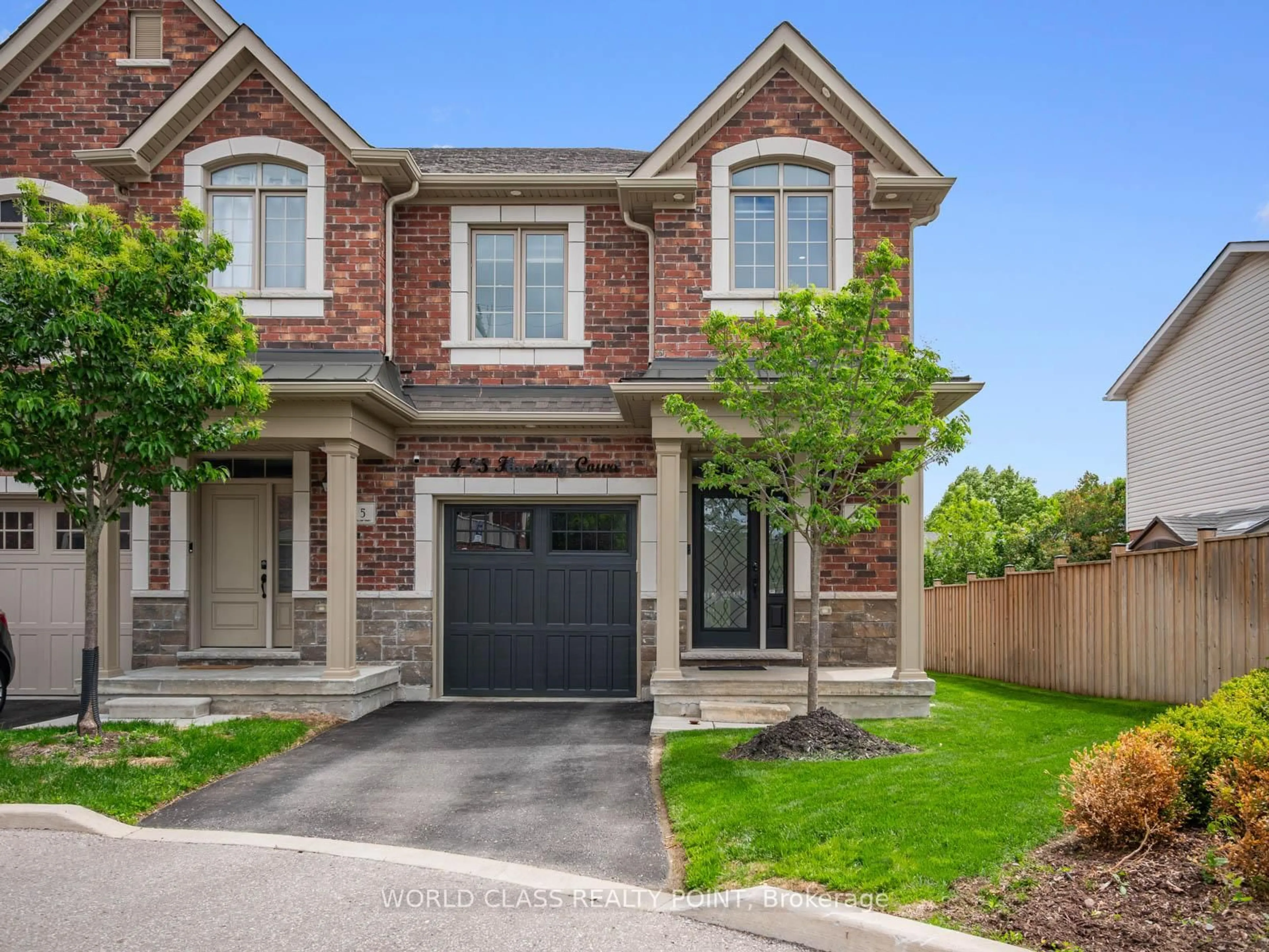 Home with brick exterior material, street for 35 Hanning Crt #4, Clarington Ontario L1C 4R3