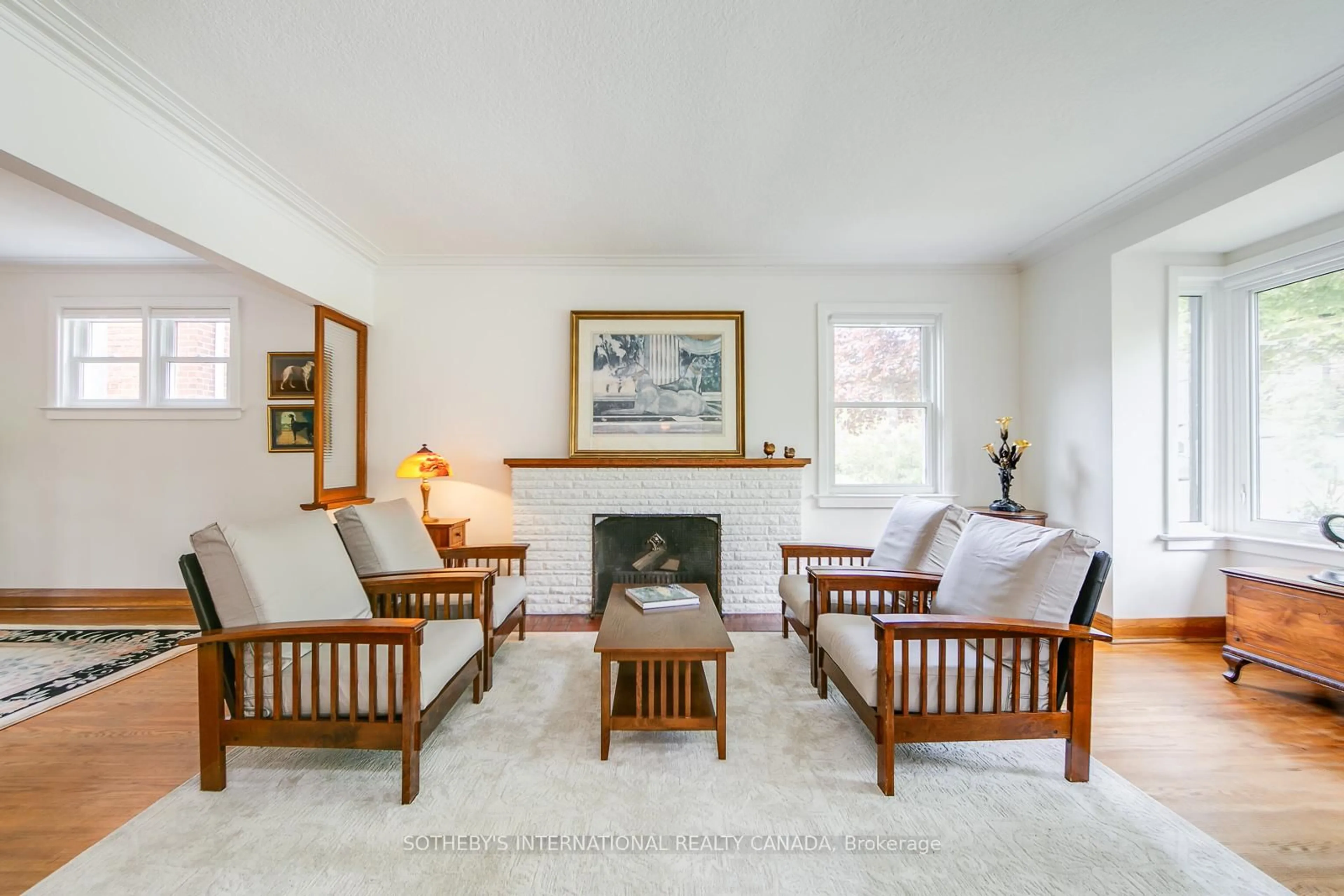 Living room with furniture, unknown for 5 Springbank Ave, Toronto Ontario M1N 1G2