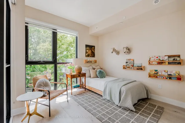 Additional property image - 1331 Queen St Unit TH2
