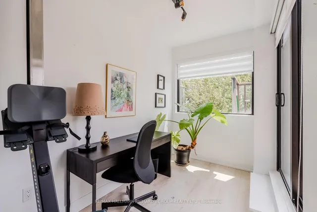 Additional property image - 1331 Queen St Unit TH2