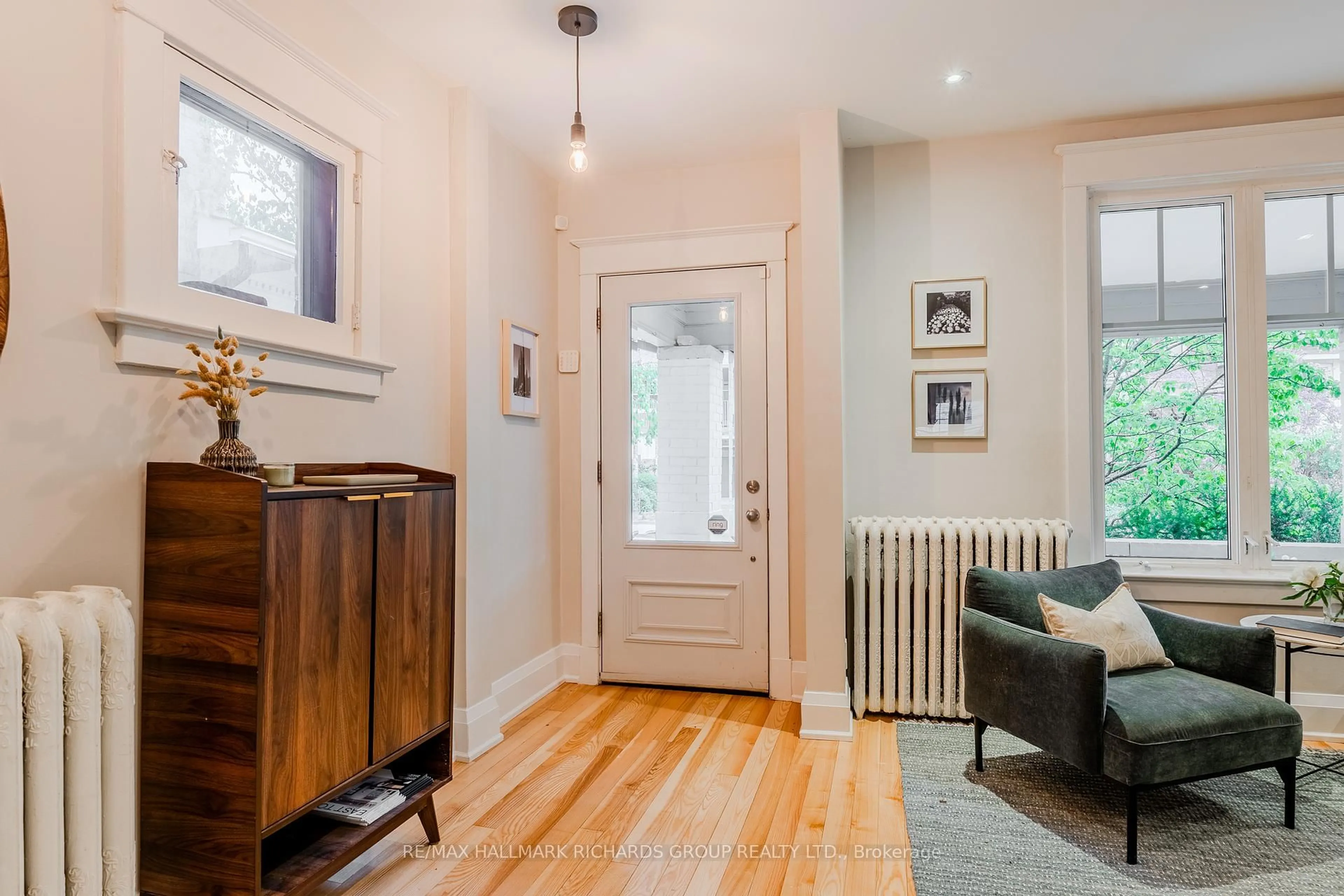 Indoor entryway for 78 Wheeler Ave, Toronto Ontario M4L 3V2